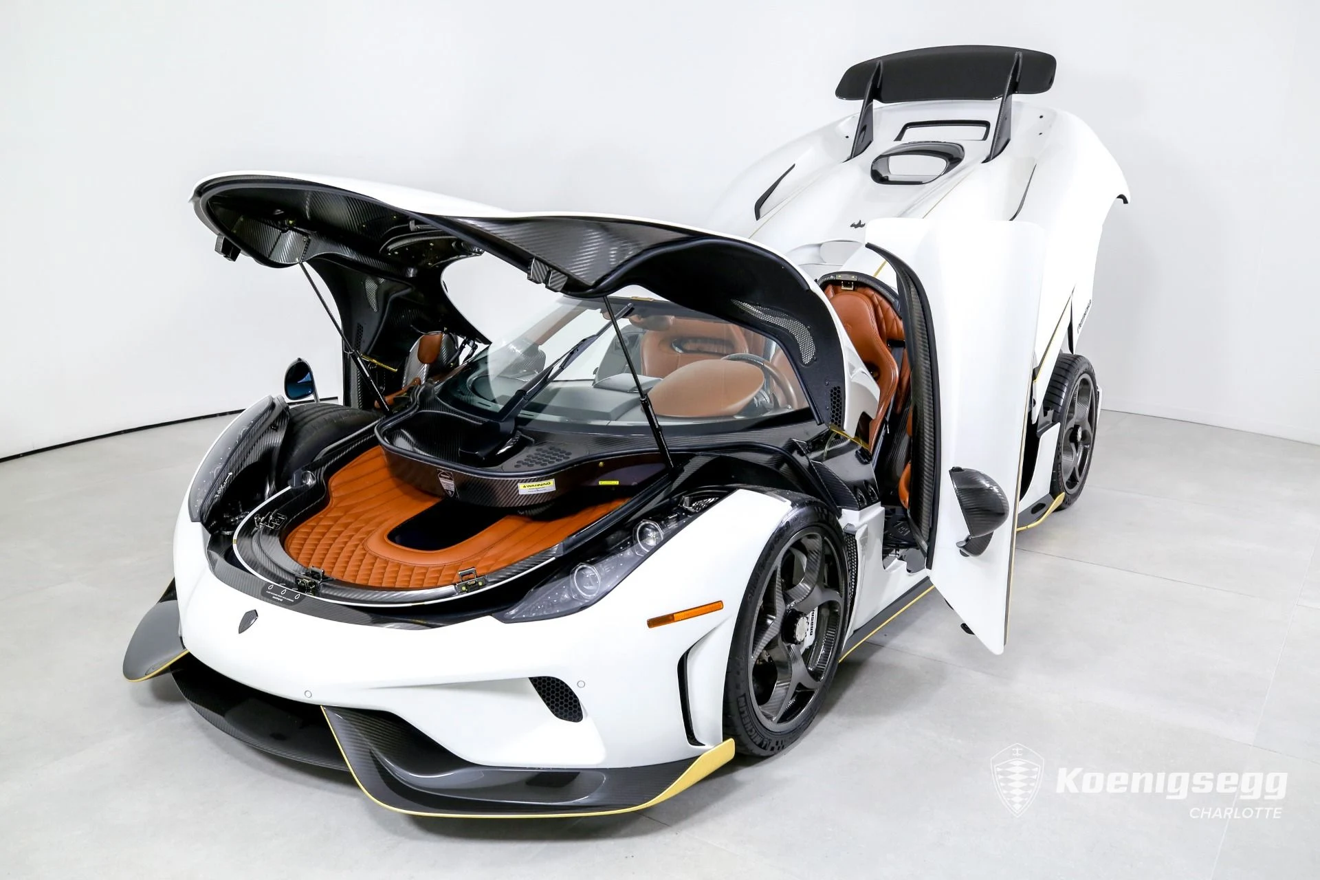 mph006_1434582665_Used_2019_KOENIGSEGG_REGERA_RWD_1703801682_cbfed3f07d