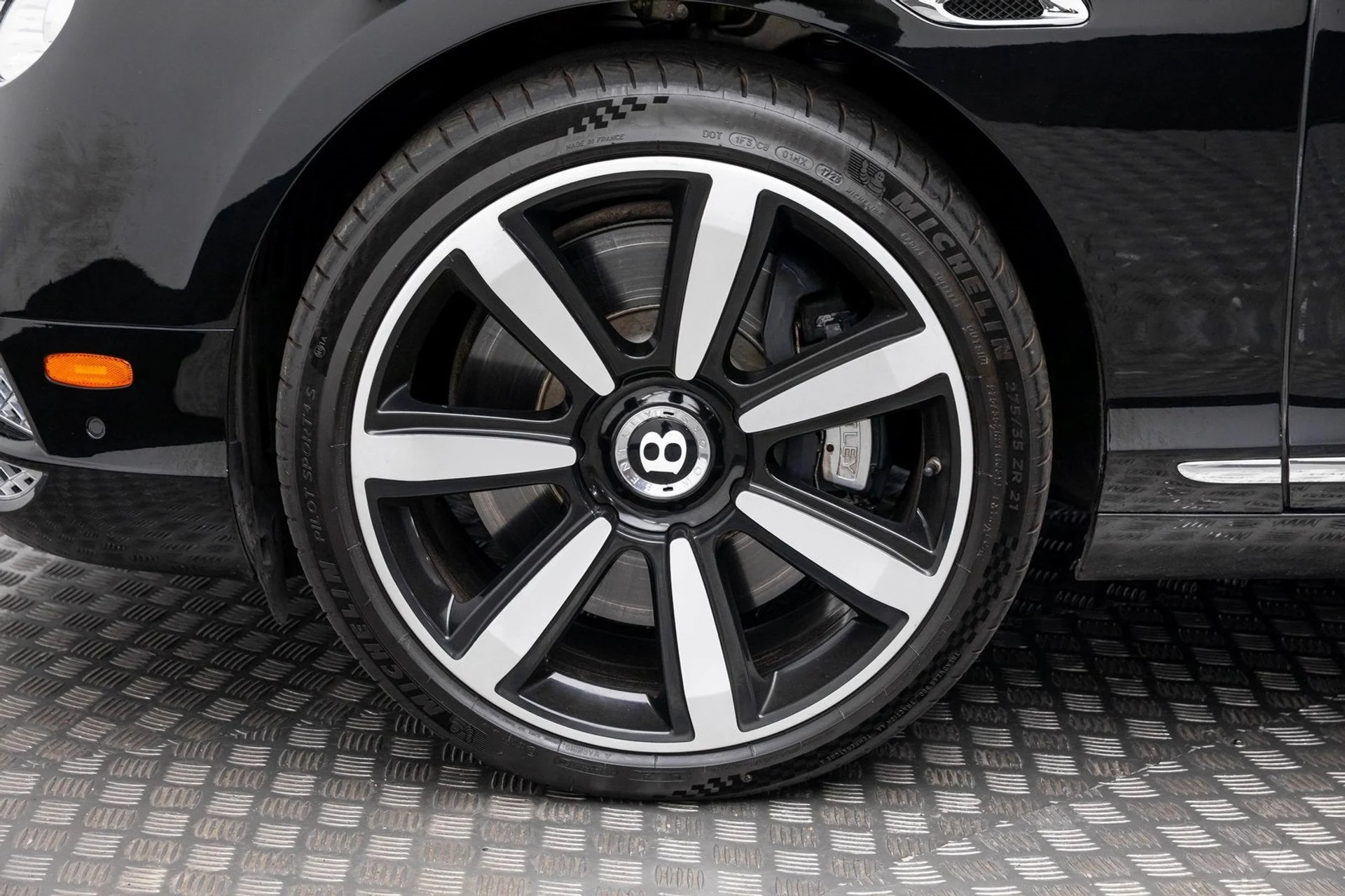 mph006_143570180_7_8792eb030f