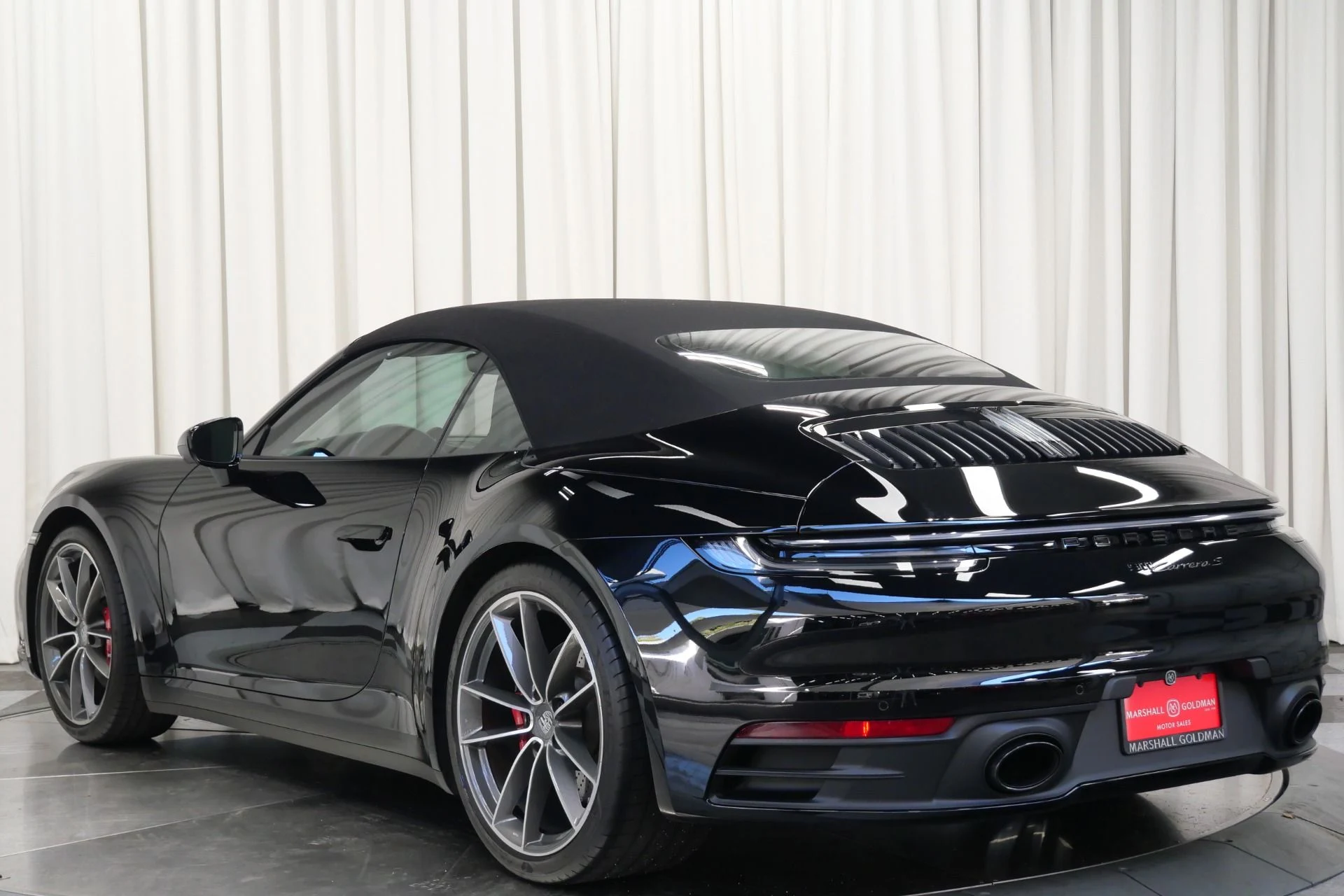 mph006_1437196366_Used_2024_Porsche_911_Carrera_S_Cabriolet_Sport_Exhaust_Carrera_Classic_Wheels_Bose_Audio_1764086379_00e6efbcb0