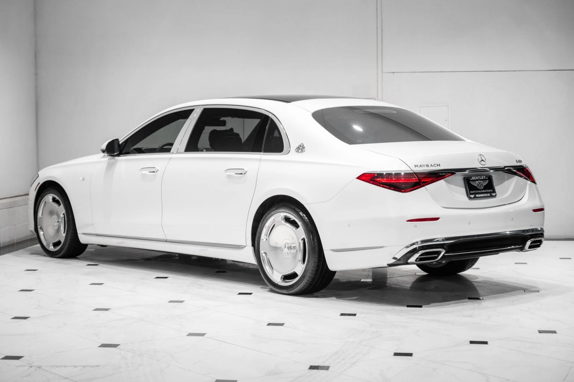 mph006_1461763281_Used_2023_Mercedes_Benz_S_Class_Maybach_S_680_1786119788_af9fa11455