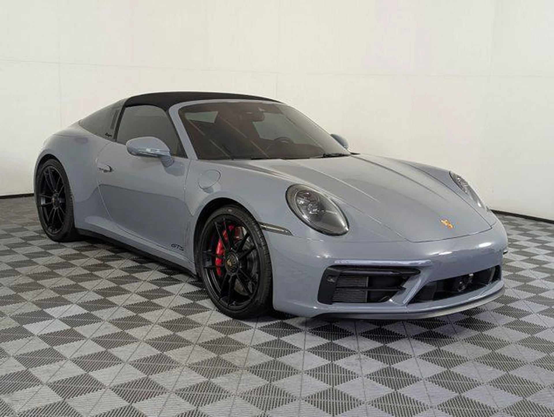 mph006_1465703890_chu_R4_Hu_N2_Pi_Izb_Z_NZ_Dmxpu_Bdxk_4afef8dad5