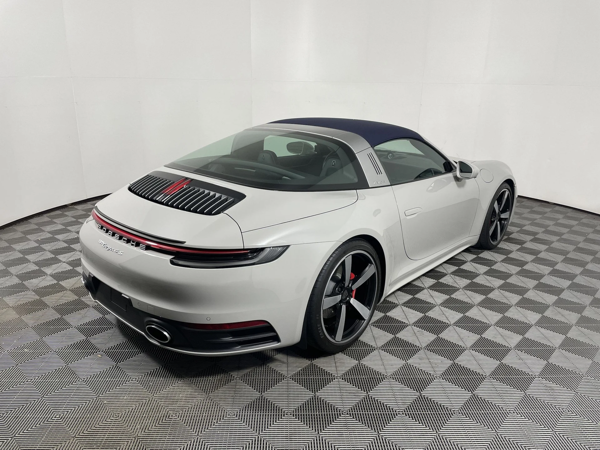 mph006_1470033523_242d836cb377285af3fc0d0ed2120d98x_679e8372be