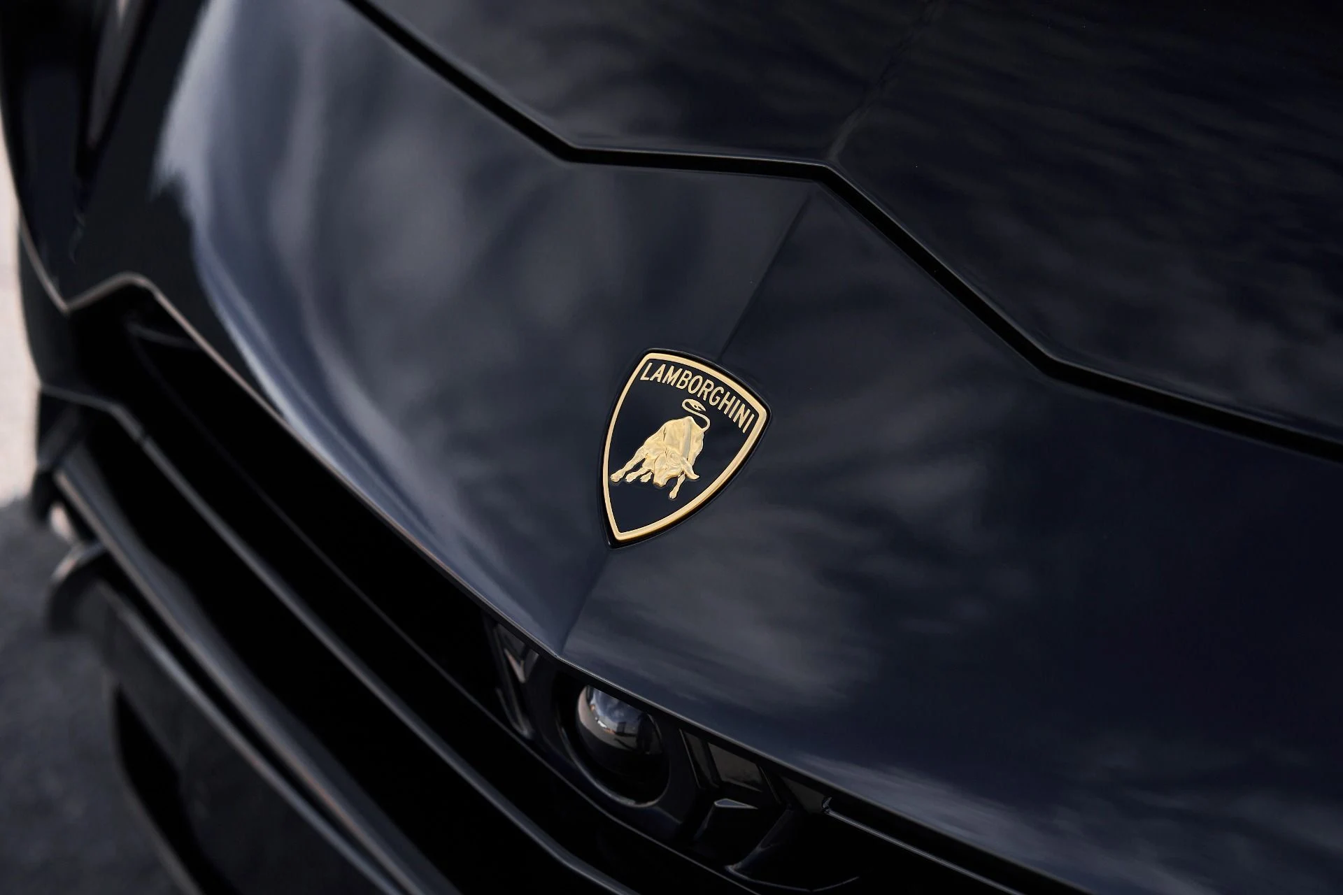 mph006_1472950762_Used_2024_Lamborghini_Urus_S_1759191659_0c9d88bd64