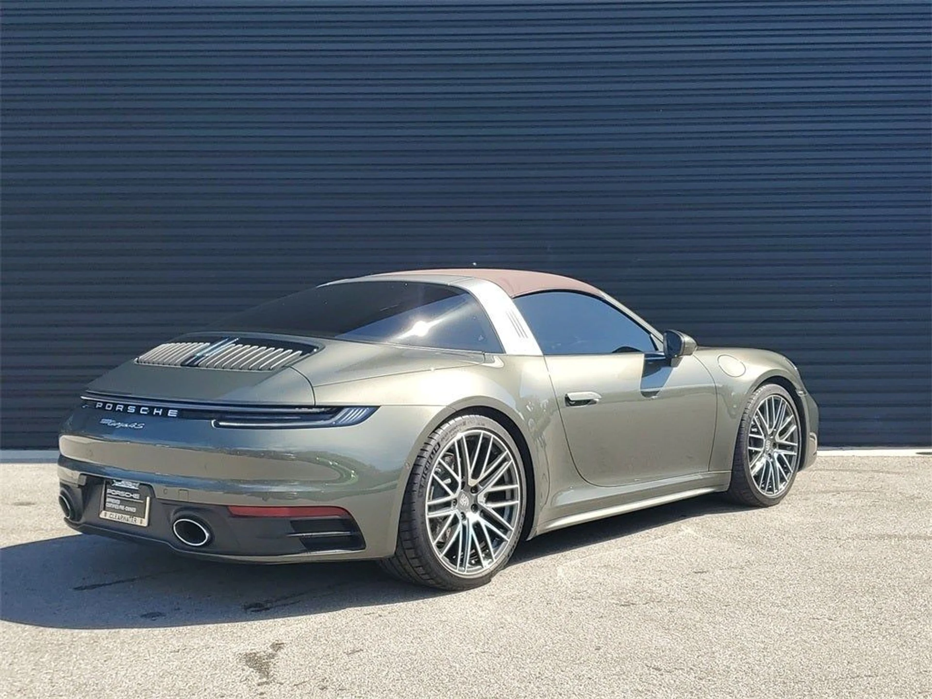 mph006_1482343717_7_523c2a3f90