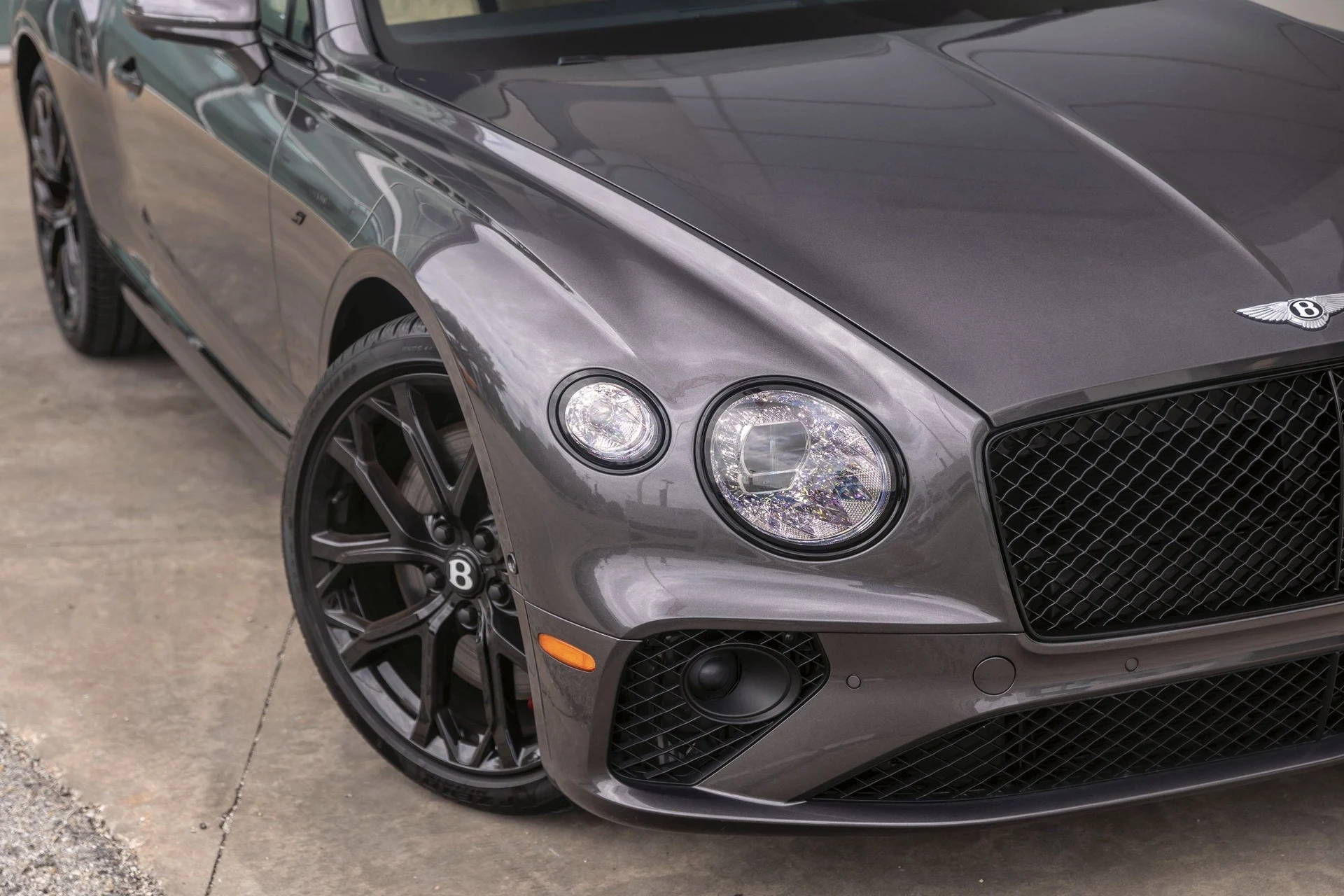 mph006_1482615444_Hi_Tech_Luxury_Imports_LLC_SCBDG_4_ZGXRC_016161_image_6_8caea3f5e4