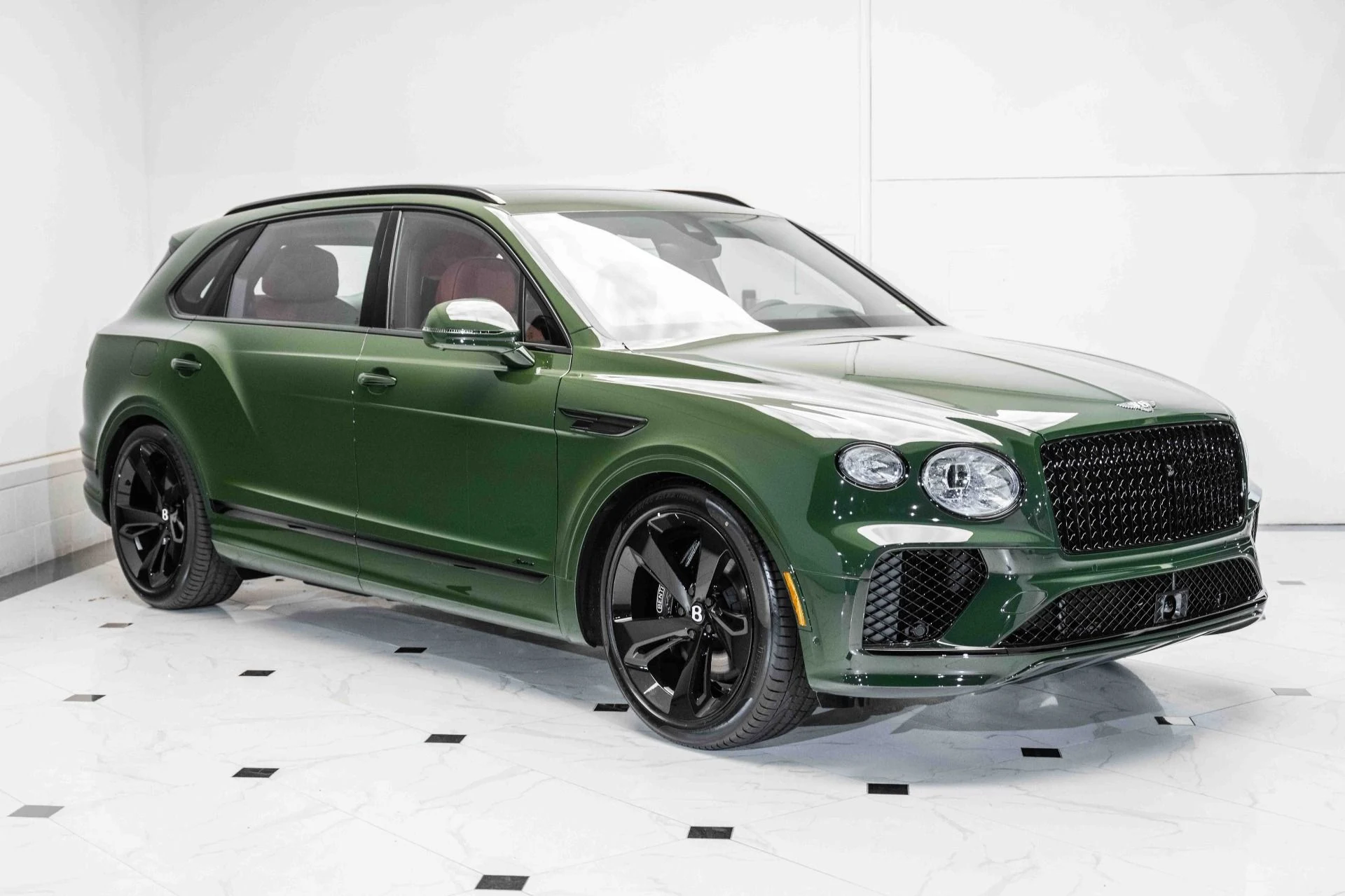 mph006_1487453628_Used_2024_Bentley_Bentayga_EWB_Azure_V8_1718899287_202b31f603