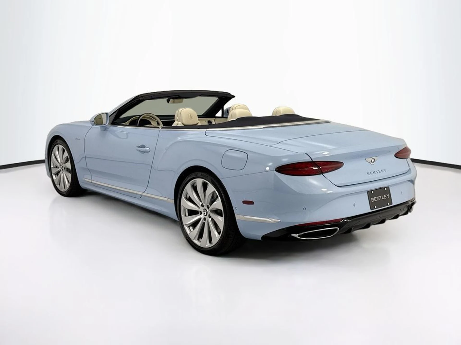 mph006_1491556207_new_2026_bentley_continental_gtc_8119_23033468_7_1024_6ac1d0dad2