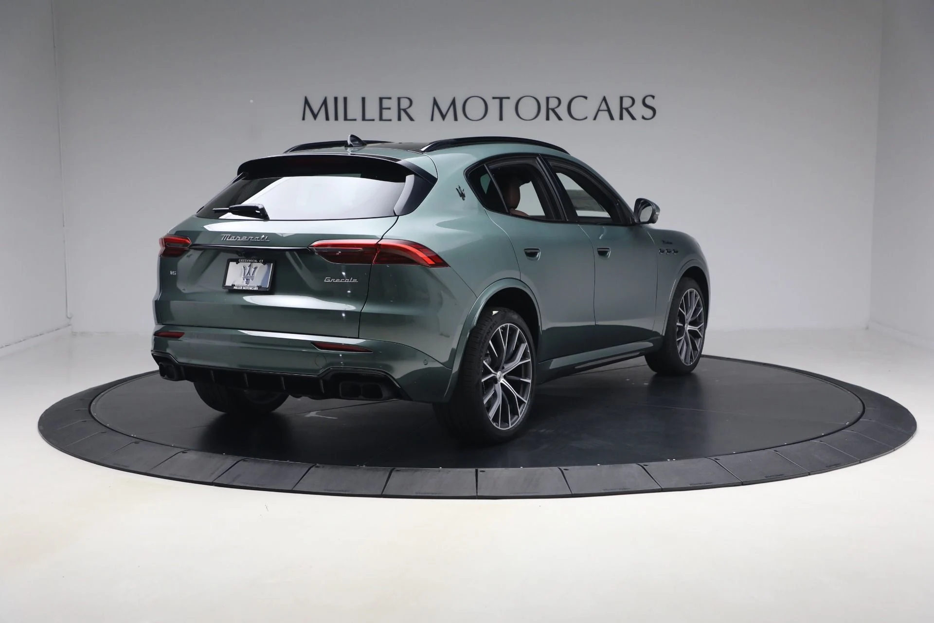 mph006_1499942427_New_2026_Maserati_Grecale_Modena_V6_1777492729_19d1dec9af