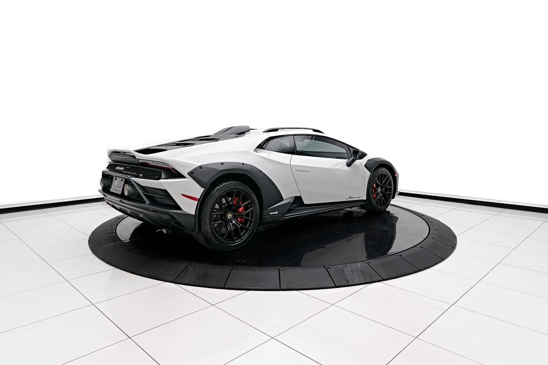 mph006_150424730_Used_2023_Lamborghini_Huracan_Sterrato_Base_1708481025_b746767ca9