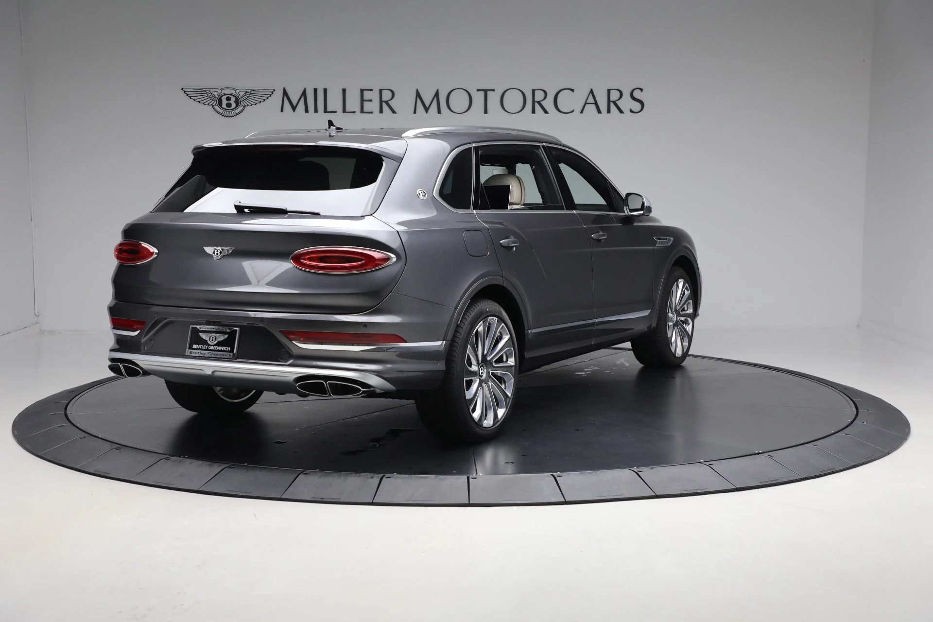 mph006_1507764810_New_2025_Bentley_Bentayga_EWB_Mulliner_V8_c60af49df1