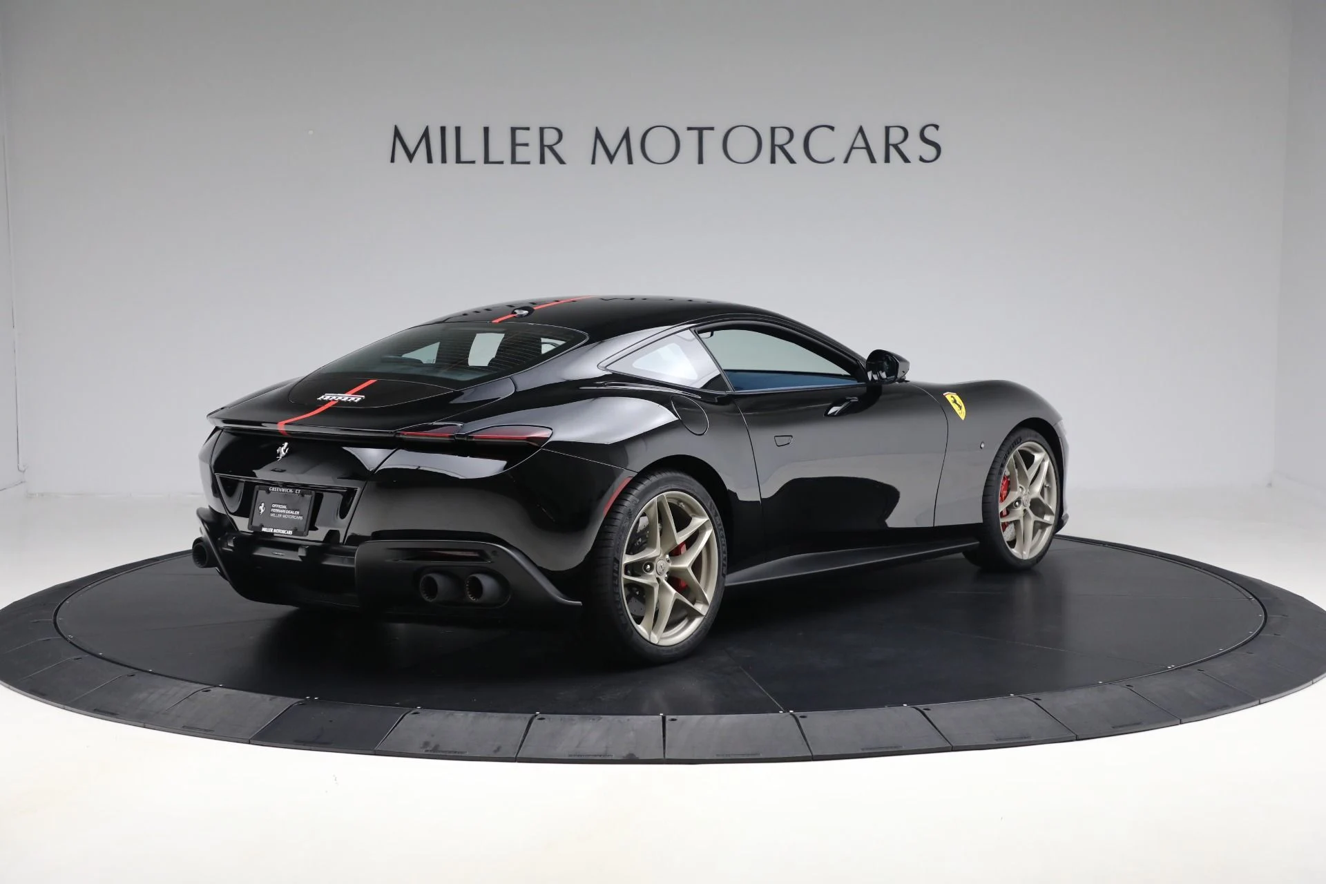 mph006_1521351139_Used_2022_Ferrari_Roma_d0db783482