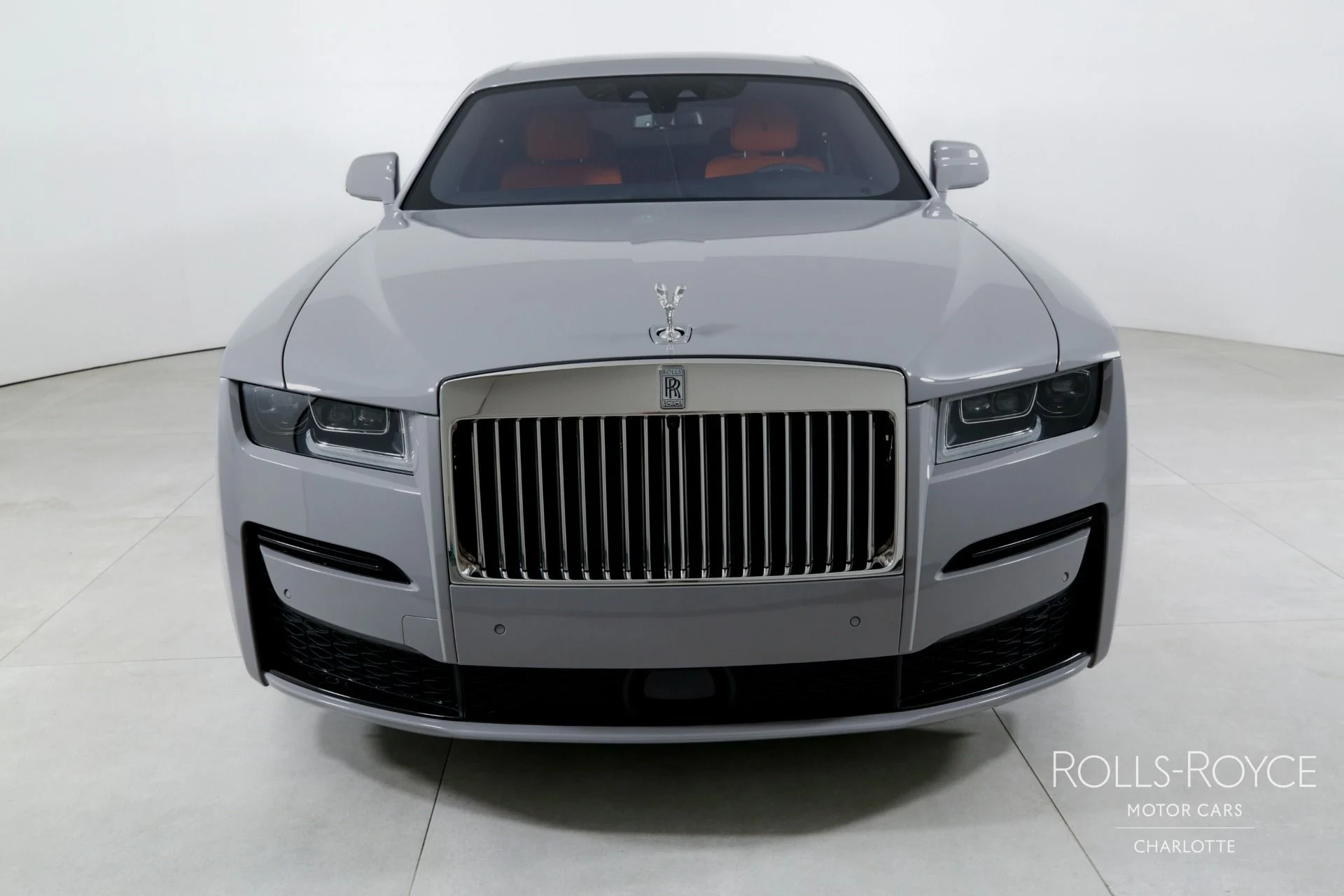 mph006_1523565020_Used_2024_Rolls_Royce_Ghost_1738596098_0b65bd5b37
