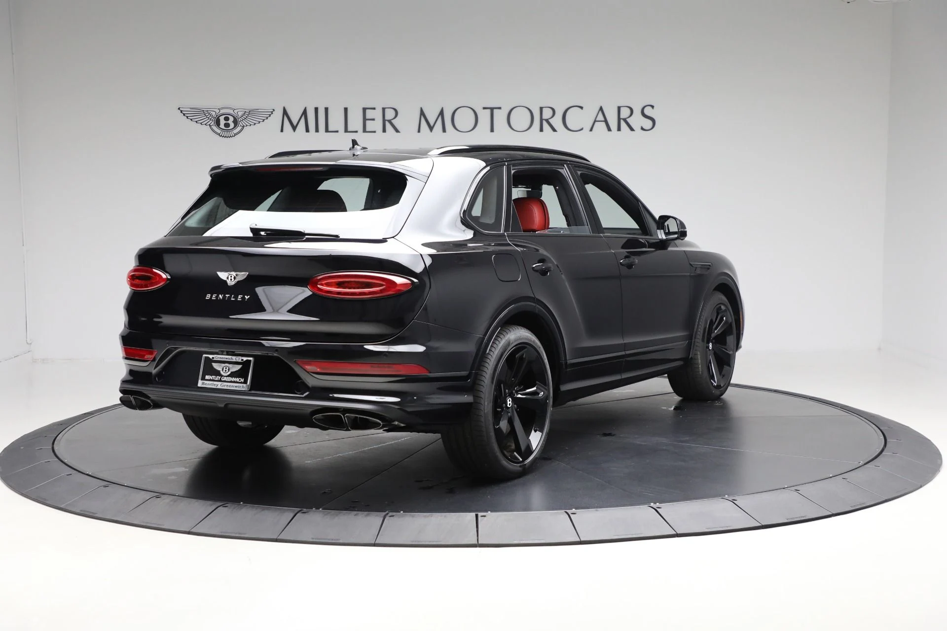 mph006_1537571090_New_2025_Bentley_Bentayga_V8_f54e783214
