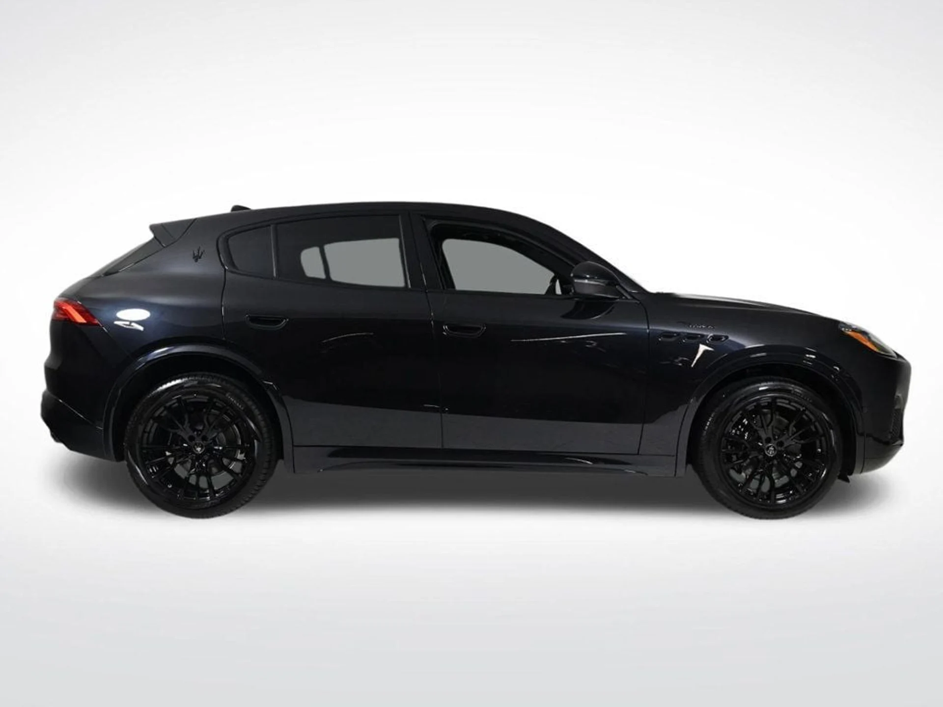 mph006_1540325277_used_2025_maserati_grecale_modena_11350_22913455_6_1024_85e2db1ffe