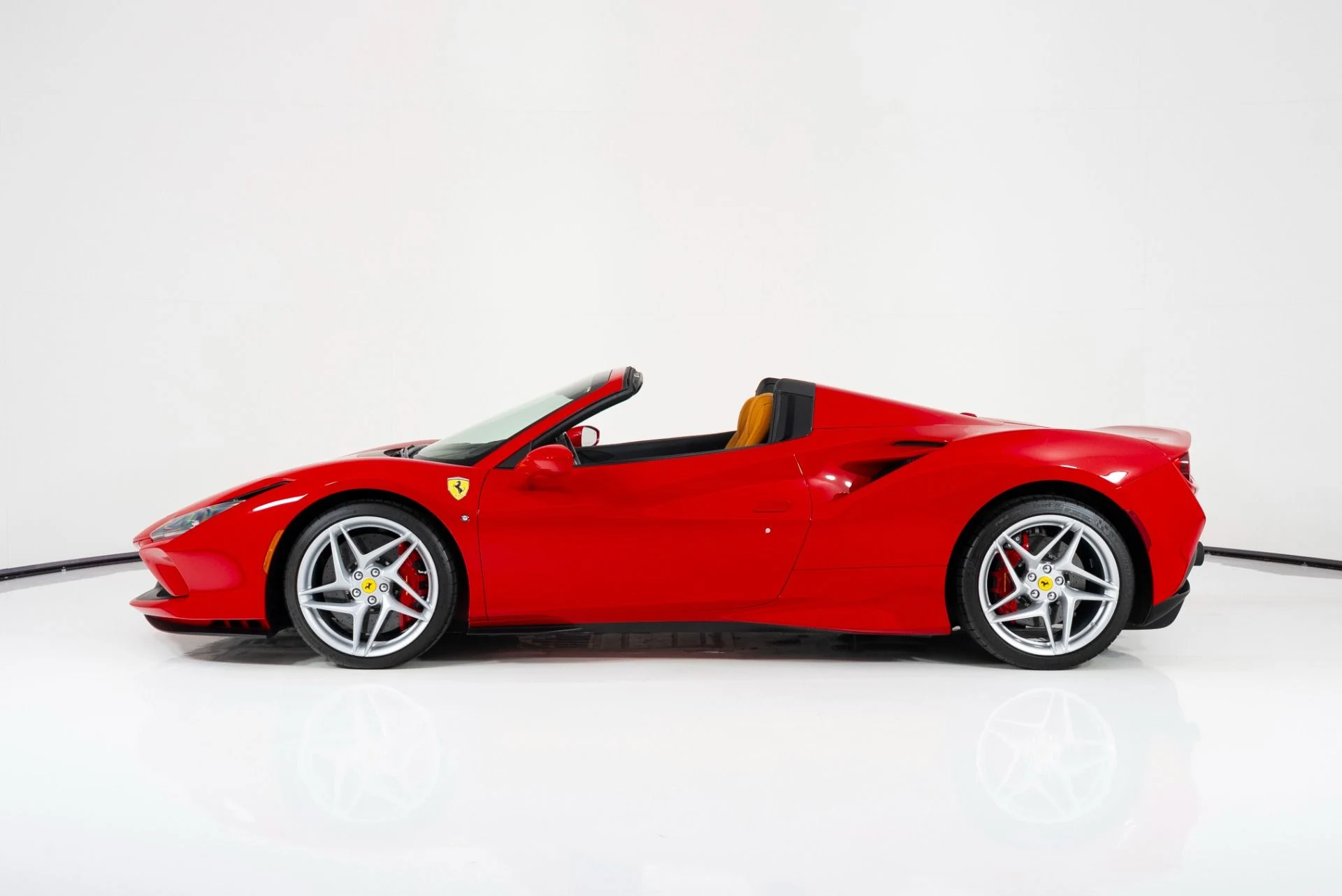 mph006_1542142568_Used_2021_Ferrari_F8_Spider_1757957104_e7975f322e