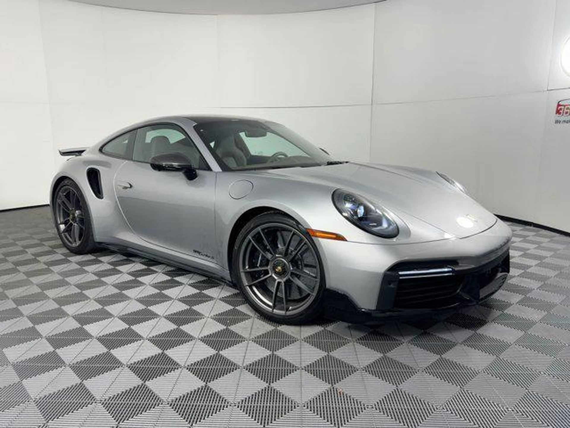 mph006_1564859272_qg_Le97_B6_Nw_33_Qg_IU_4_W7uo_QU_3_DE_0adcbb9e9c