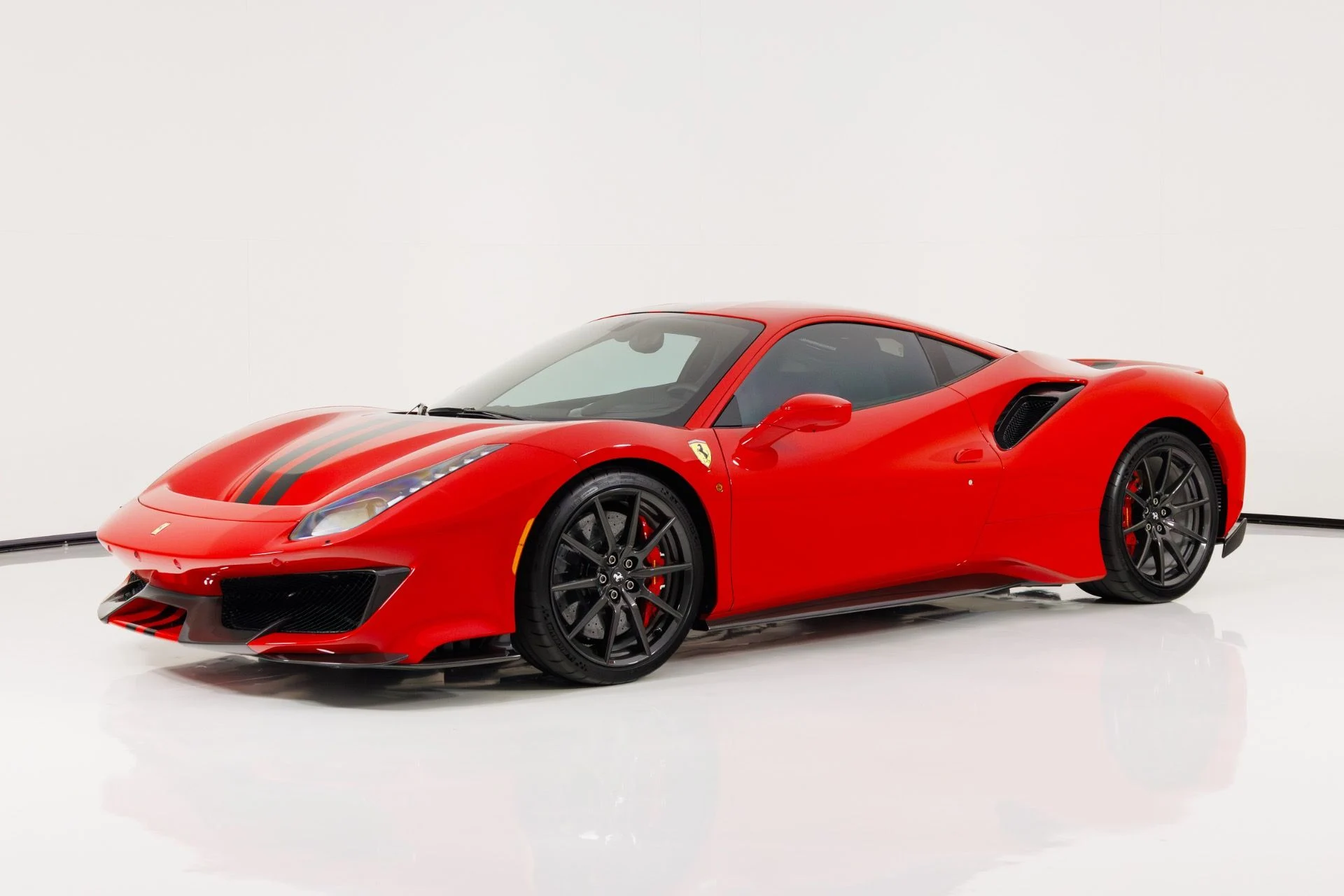 mph006_156895571_Used_2019_Ferrari_488_Pista_1772733819_6217fe1a16