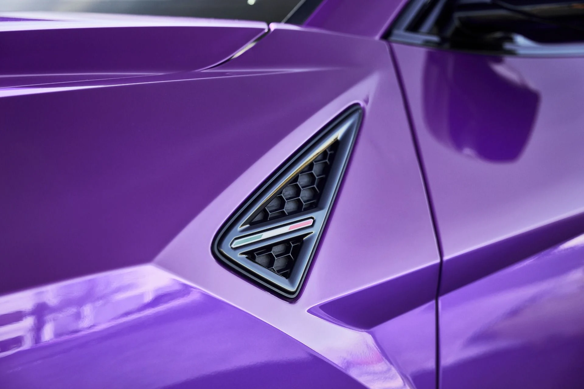 mph006_156988980_Used_2021_Lamborghini_Urus_1772650607_890b7e035d