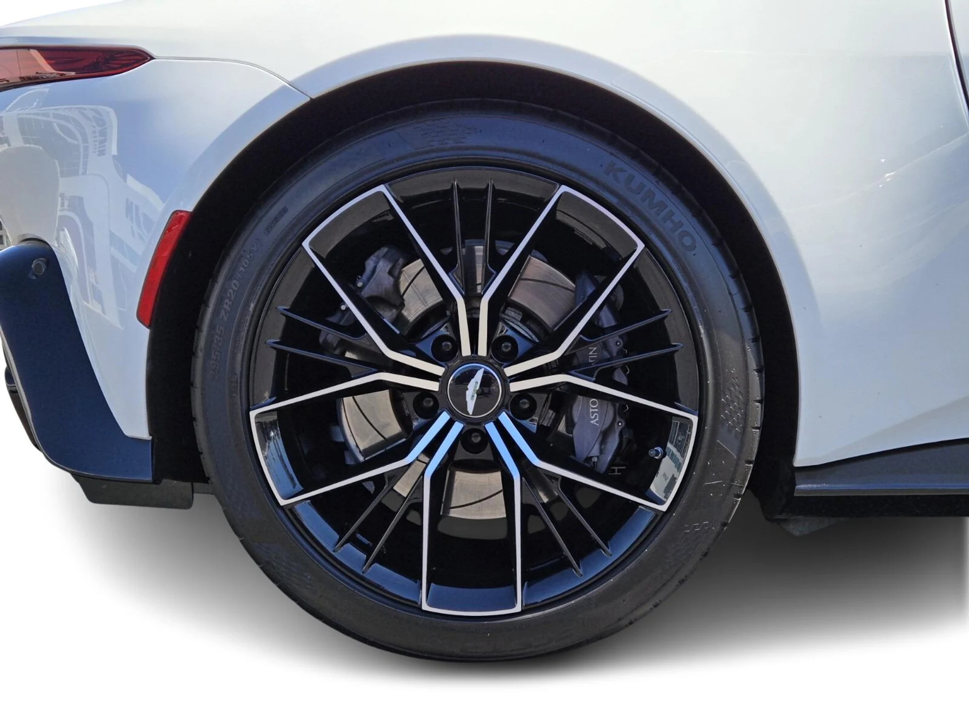 mph006_1571009629_Used_2022_Aston_Martin_Vantage_1757574519_206b500fcb
