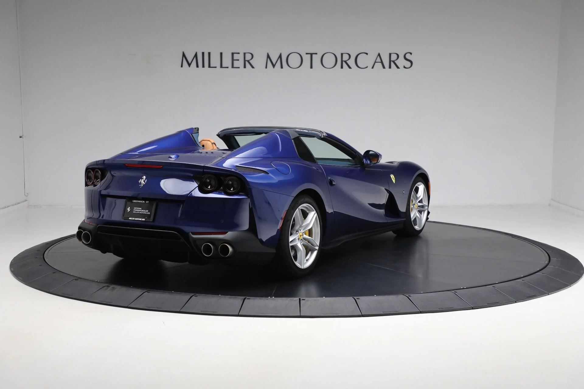mph006_1574804414_Used_2023_Ferrari_812_GTS_21b01033bc