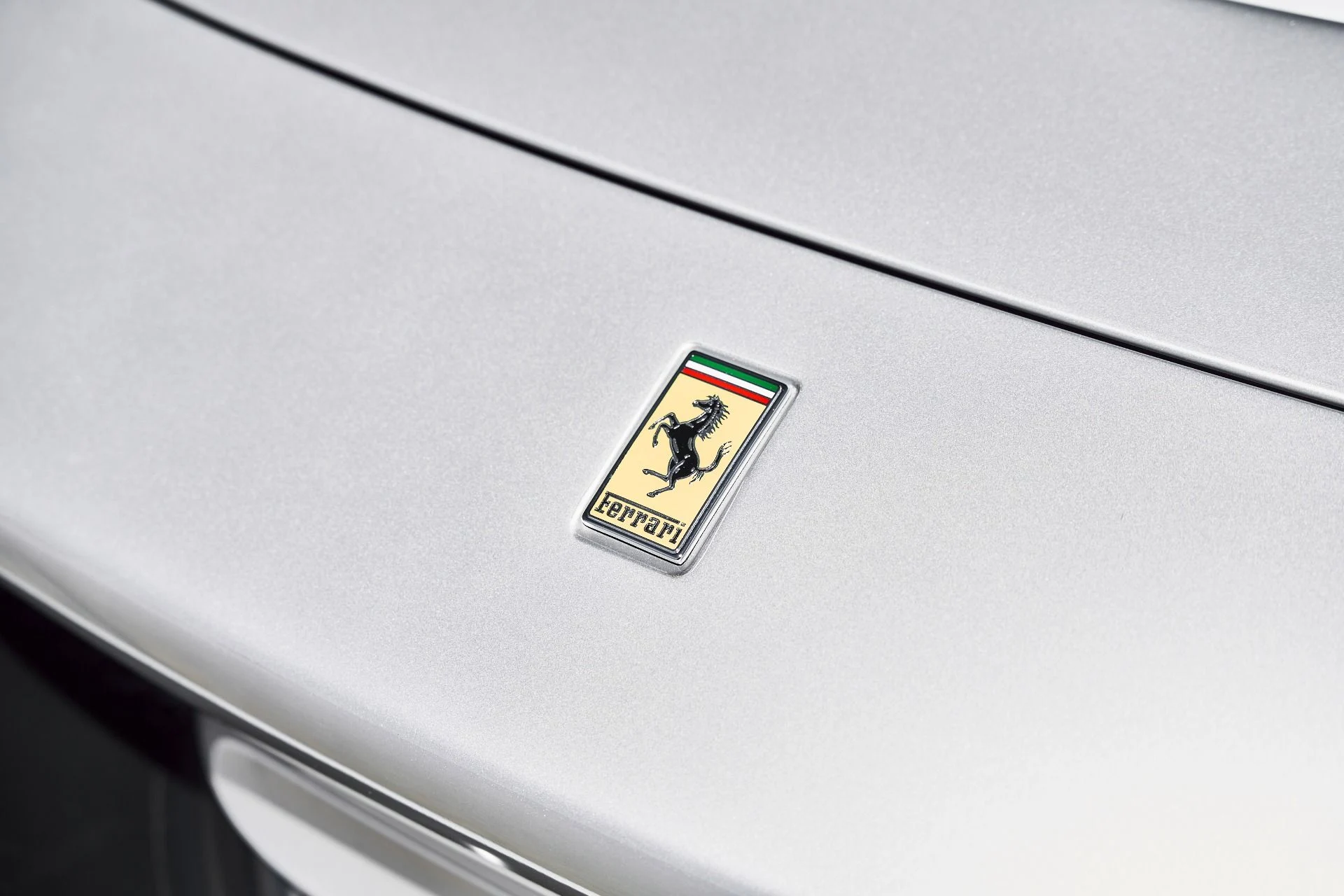 mph006_1577712371_Used_2022_Ferrari_F8_Spider_Base_1785538759_e9da6c5e95