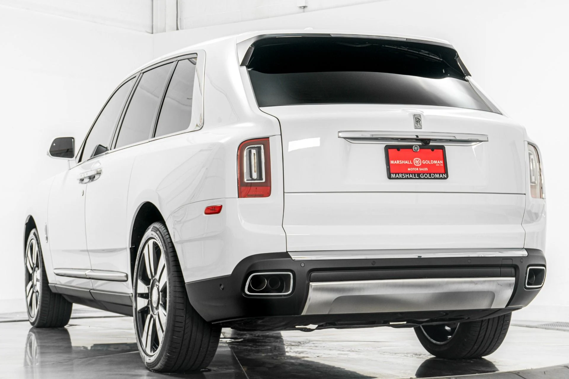 mph006_1583756338_Used_2024_Rolls_Royce_Cullinan_Shooting_Star_Headliner_Picnic_Tables_Low_Miles_1772230993_5114cf1afa