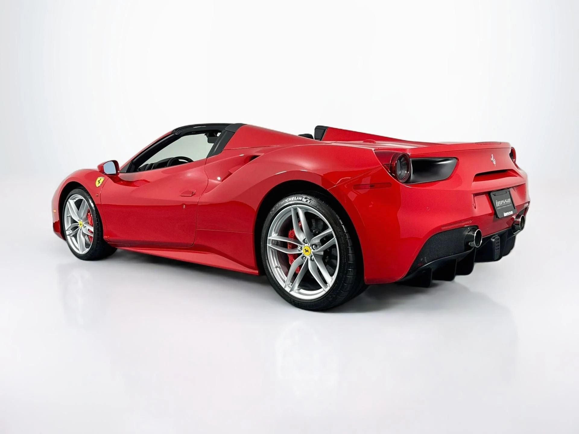 mph006_1588148770_Used_2019_Ferrari_488_Spider_1787009320_36bb692c07