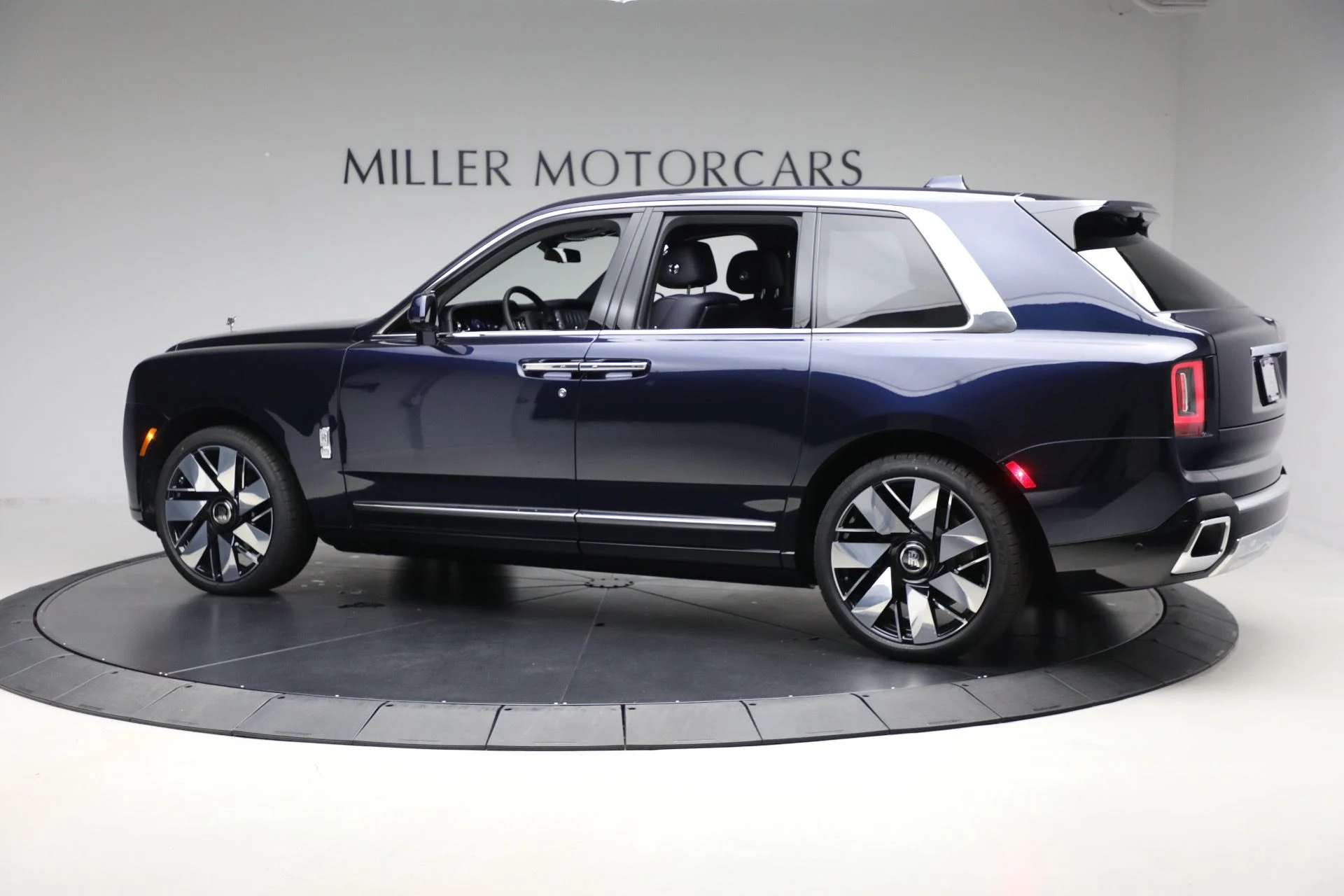 mph006_1591803643_New_2026_Rolls_Royce_Cullinan_a75f664992