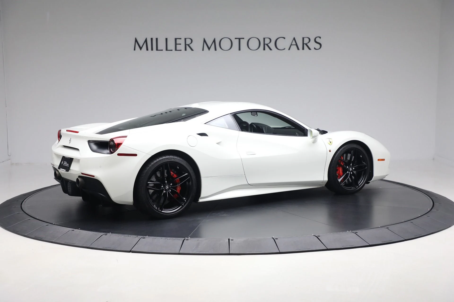 mph006_1607367198_Used_2016_Ferrari_488_GTB_2c736cf0f3