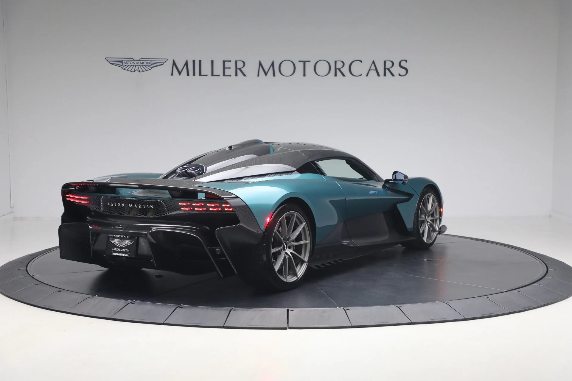 mph006_1608799932_New_2026_Aston_Martin_Valhalla_1779312467_ace386b077