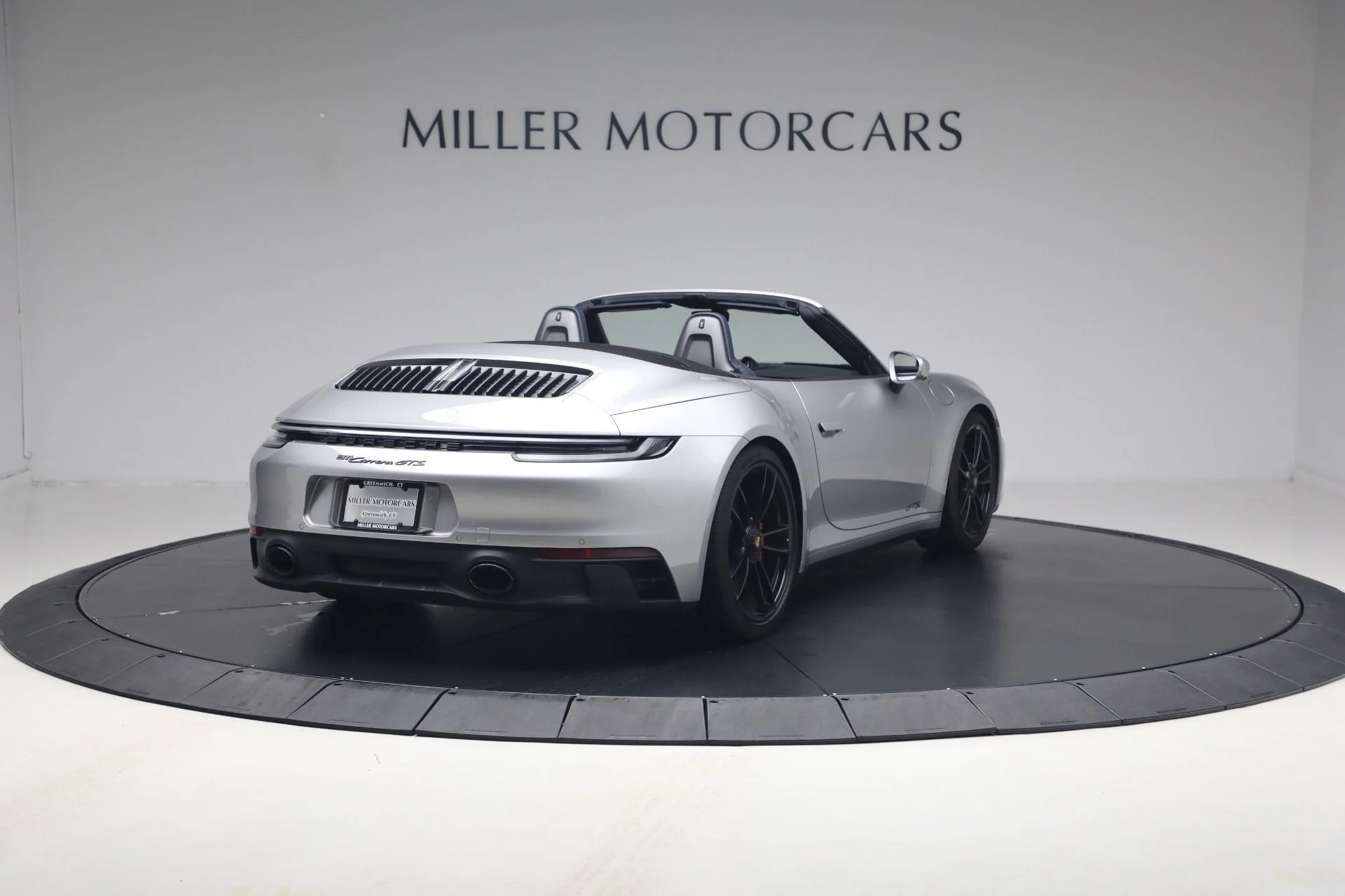 mph006_1618713685_Used_2024_Porsche_911_Carrera_GTS_1782226515_0233110c81
