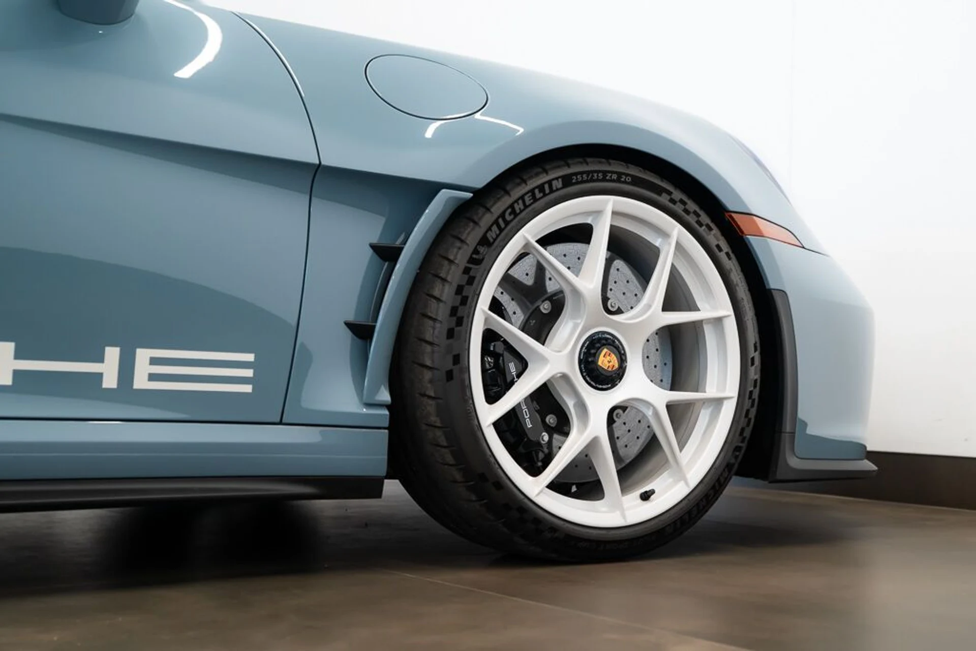 mph006_1638251930_porsche_911_2024_jpg_v_1755118453_0973be4d29