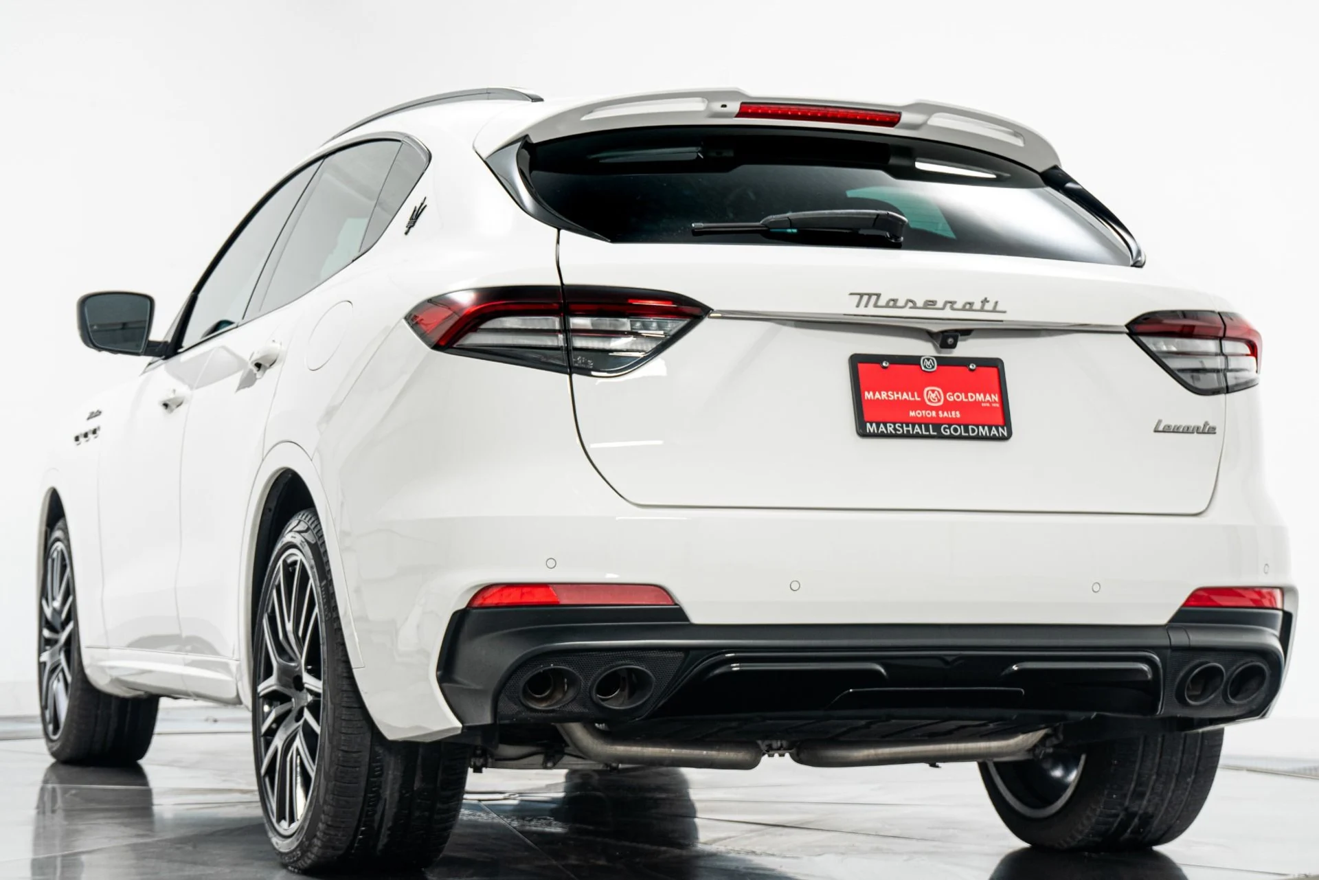 mph006_1648735220_Used_2022_Maserati_Levante_Modena_Nerissimo_Package_Comfort_and_Convenience_Package_1773694037_5bc0f084bb