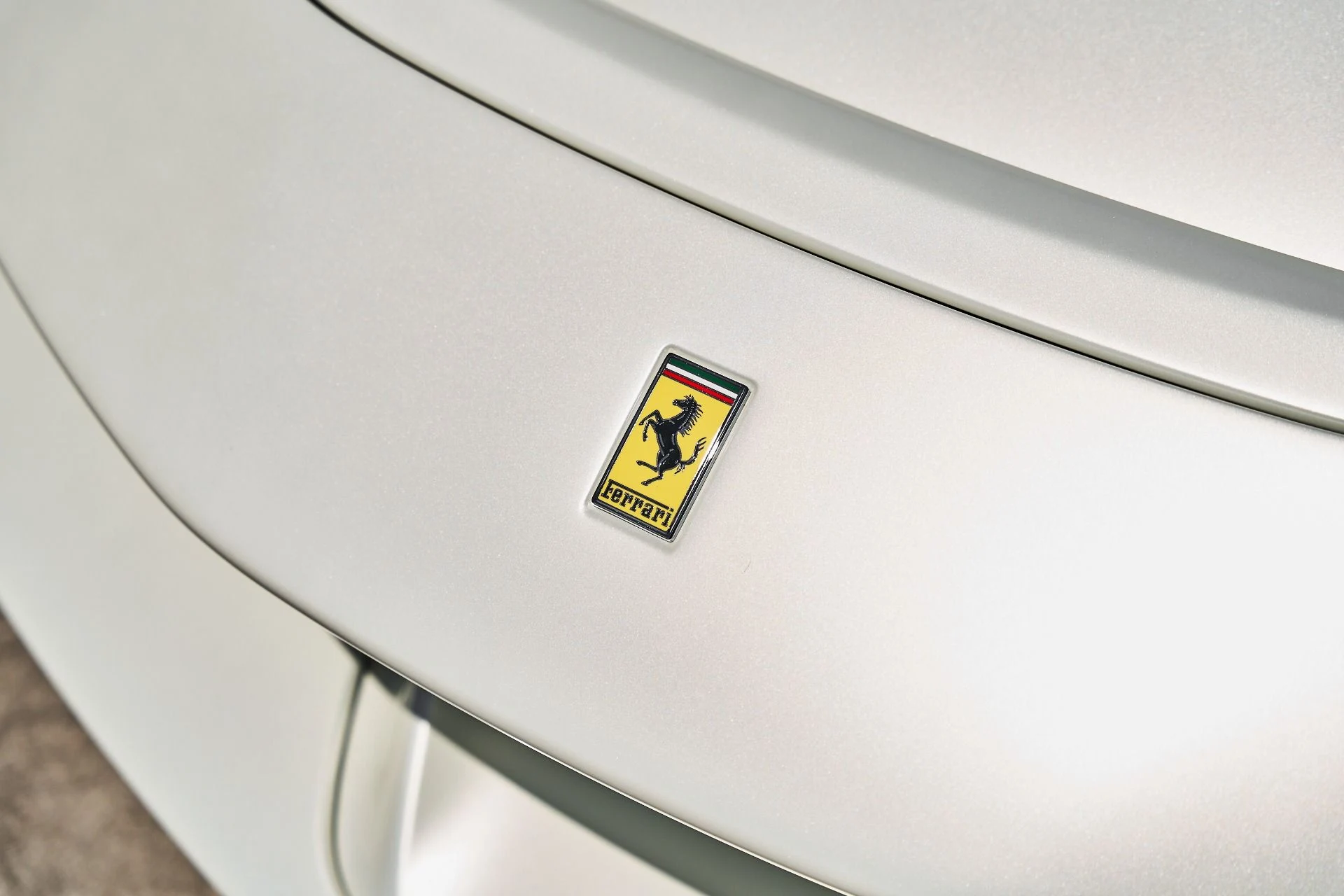 mph006_1648740425_Used_2022_Ferrari_SF_90_Spider_Base_1787100280_b6dc9f6f39