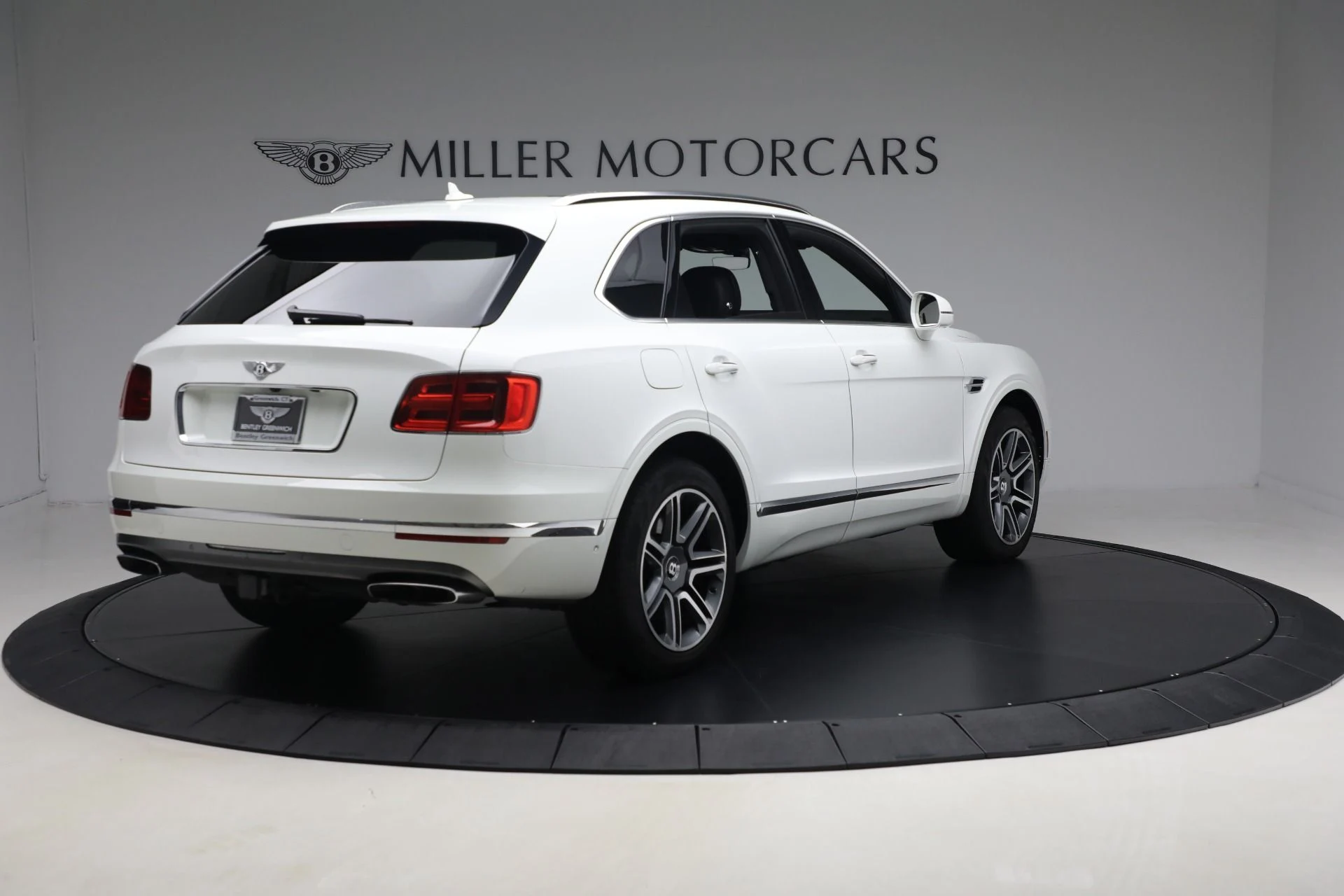 mph006_1657236024_Used_2018_Bentley_Bentayga_Activity_Edition_a84e1cde63