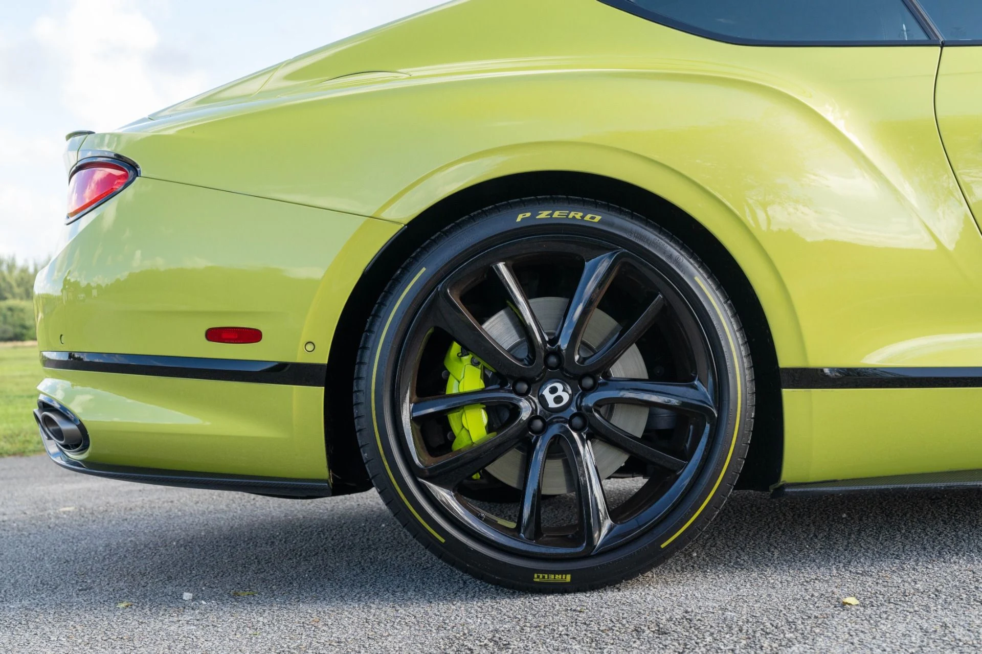 mph006_1659825322_Used_2020_Bentley_Continental_1_of_5_Pikes_Peak_Edition_GT_1761756018_64a19a16ab