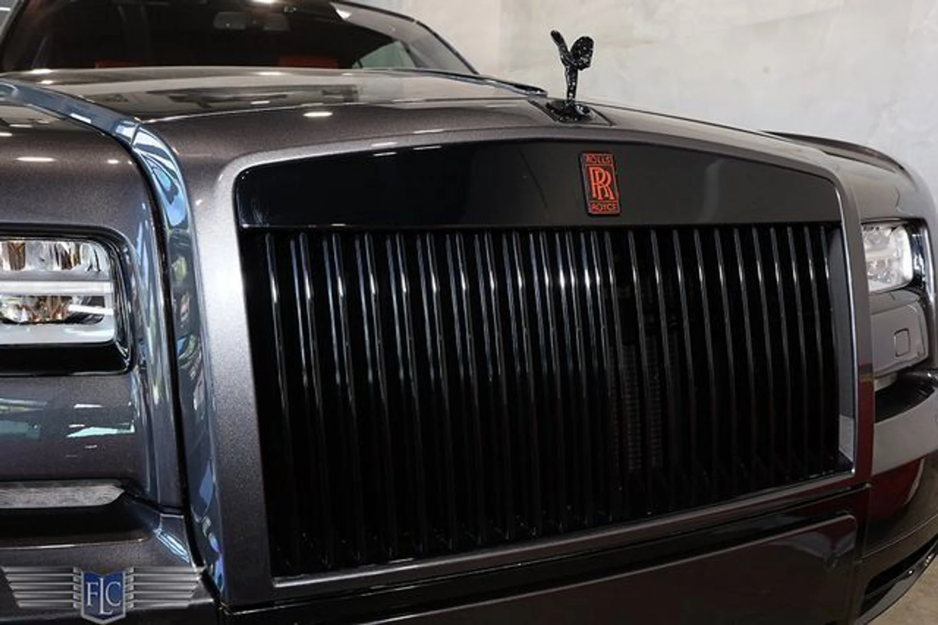 mph006_1680235215_used_2017_rolls_royce_phantom_drophead_coupe_9689_23040582_10_640_328c1e33dd