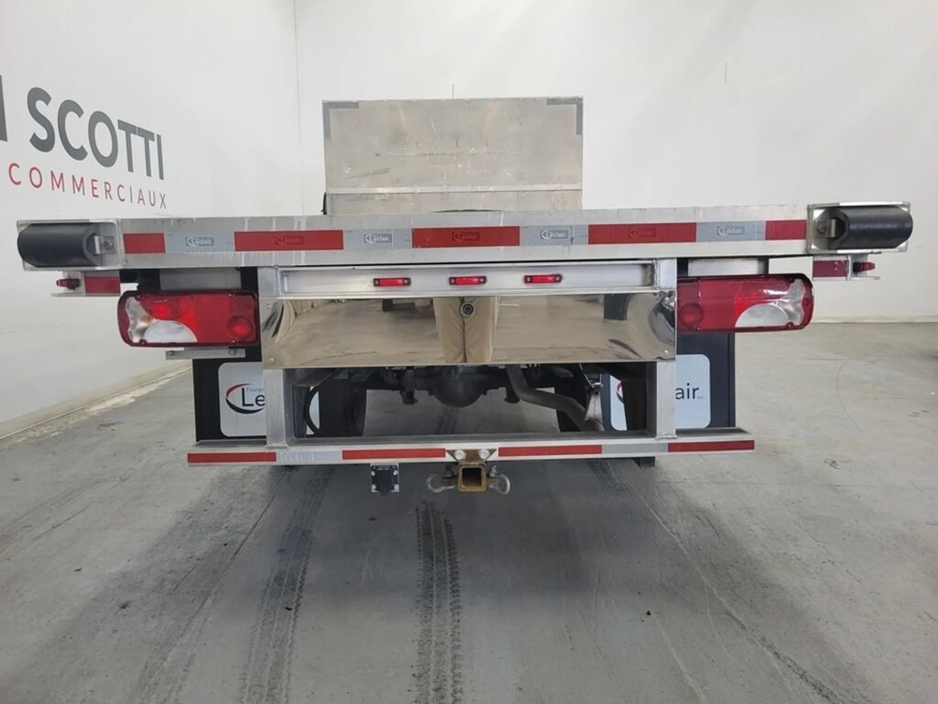 mph006_1683567747_mercedes_benz_4500_2022_jpg_v_1775587595_6d4837c5f0