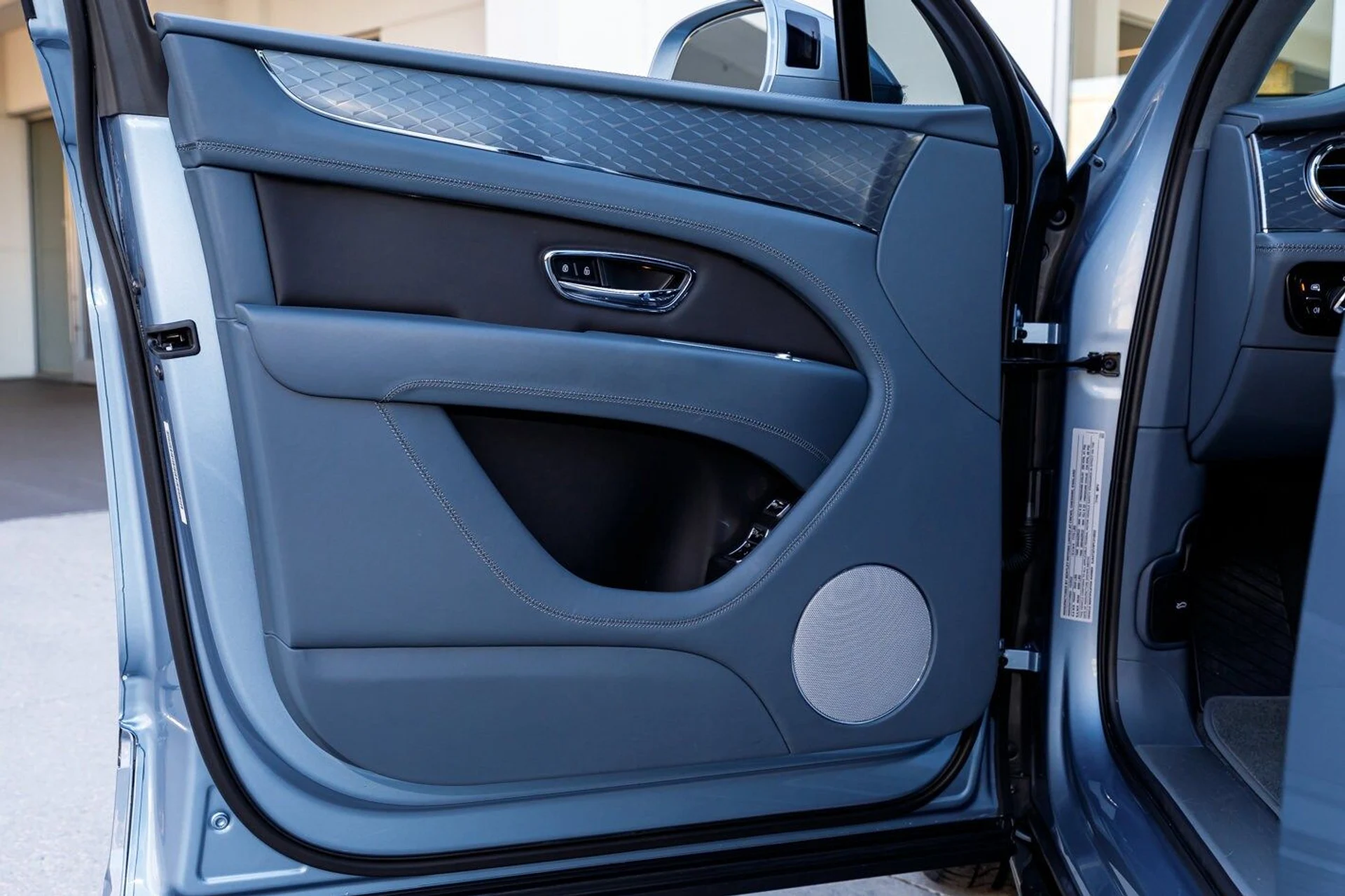 mph006_1686565028_9bd77ffeea4f2ebab6fa091ee0302d51x_573d32334e