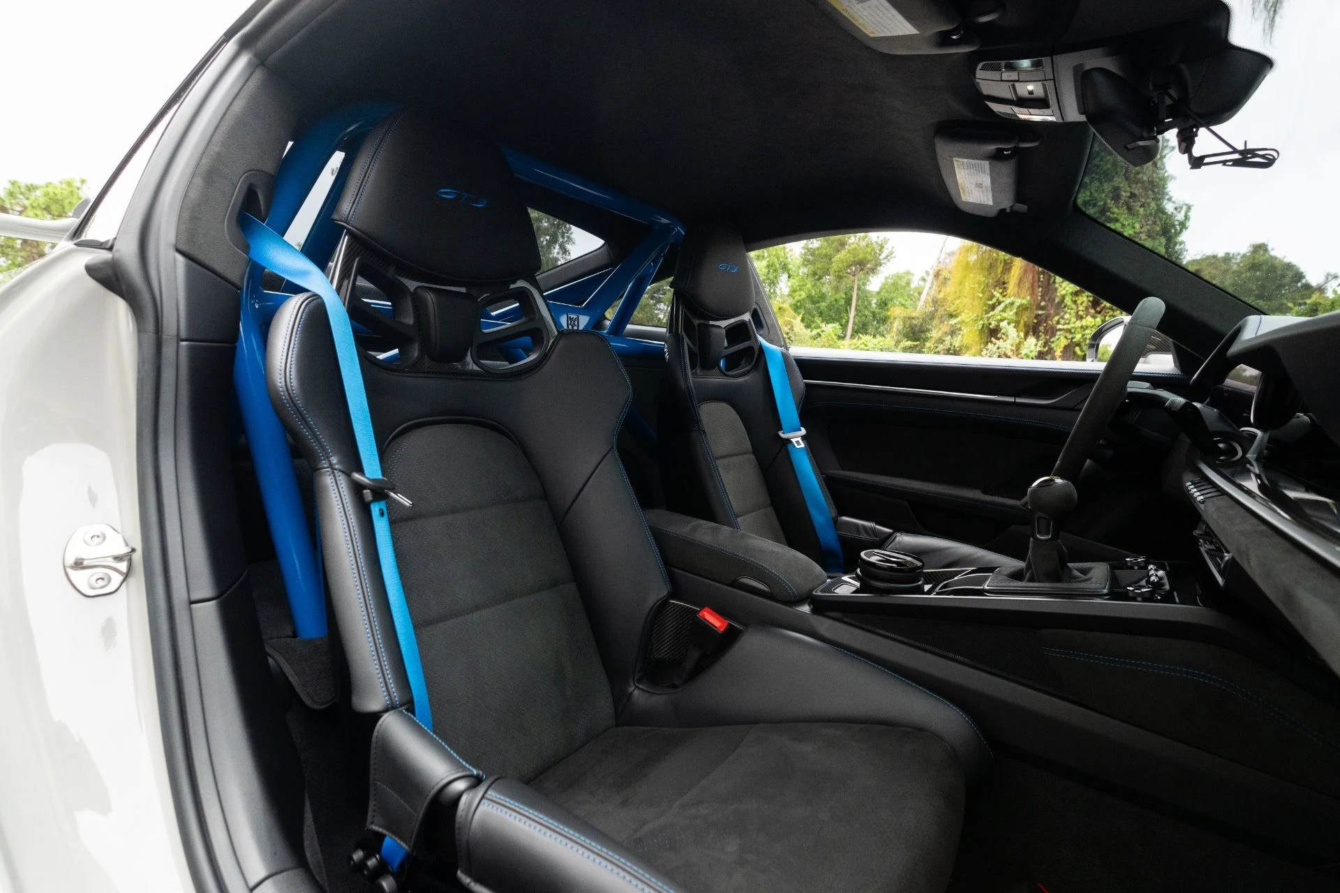 mph006_1689206493_Used_2024_Porsche_911_GT_3_1768339122_1961113d21