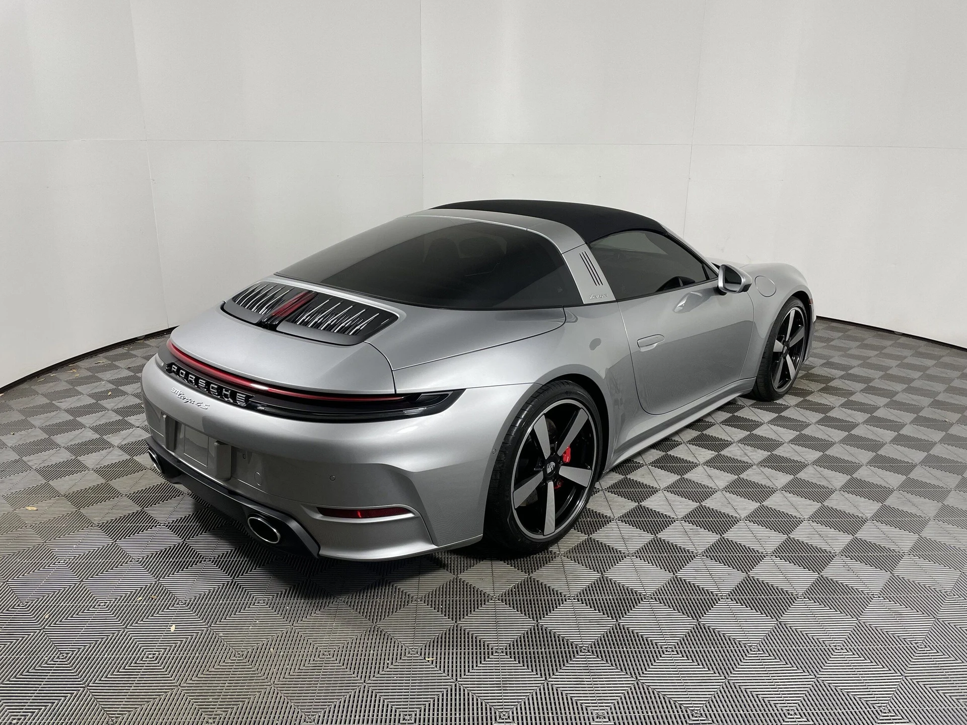 mph006_170355864_1efd2b0d34ef262add7ba1501566411bx_54dea03e4b