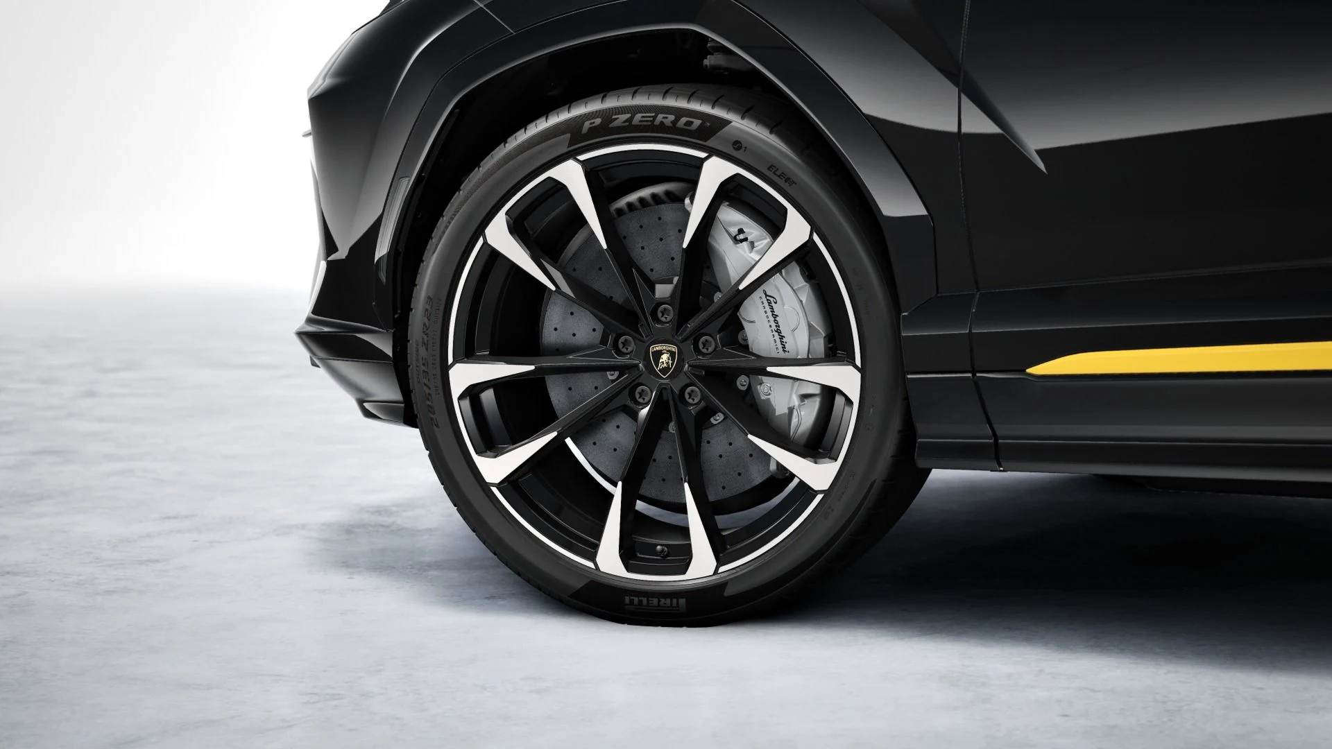 mph006_1705067988_New_2026_Lamborghini_Urus_SE_1778854204_51cd1c3259