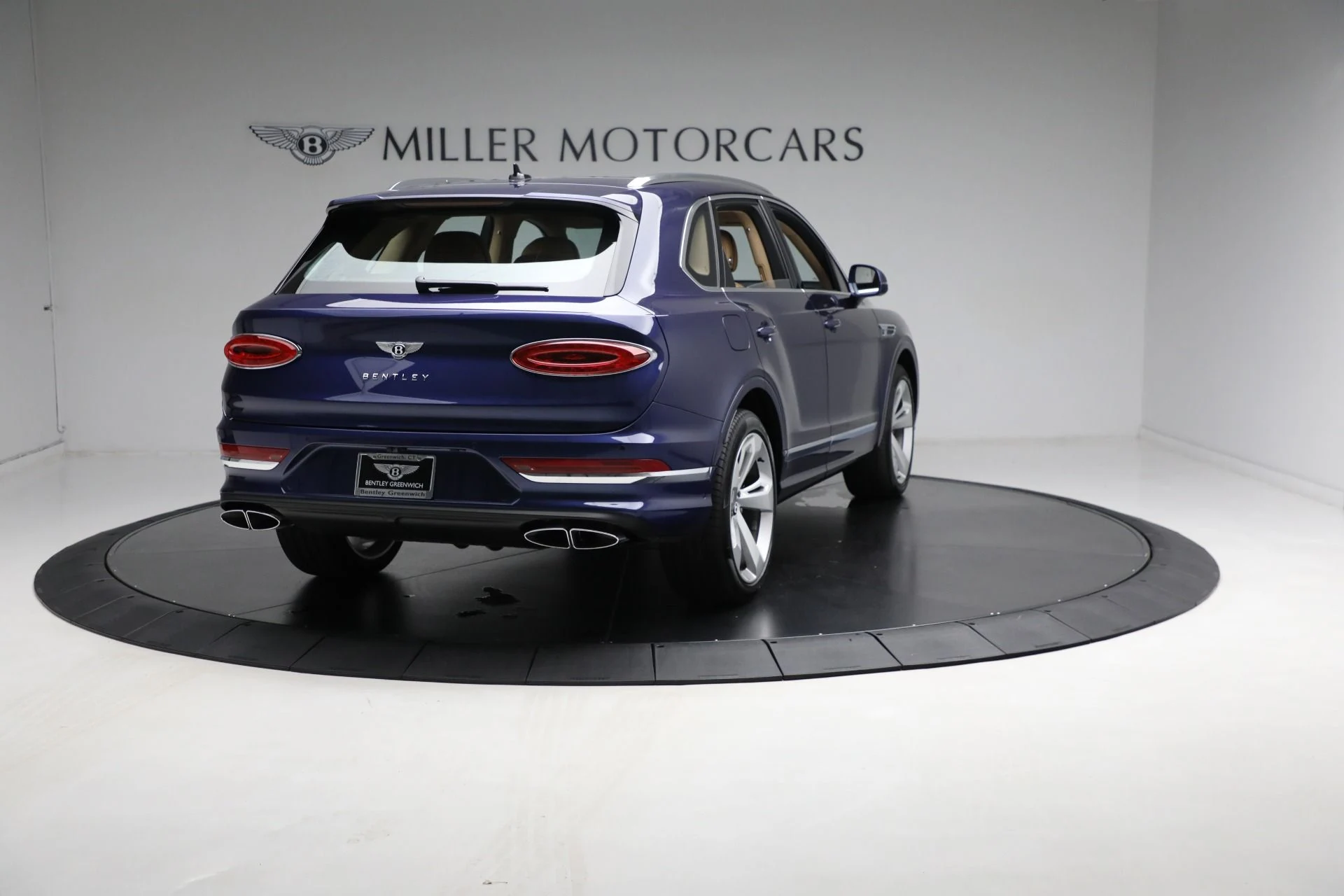 mph006_1707005885_Used_2023_Bentley_Bentayga_V8_2f4d7d8caf