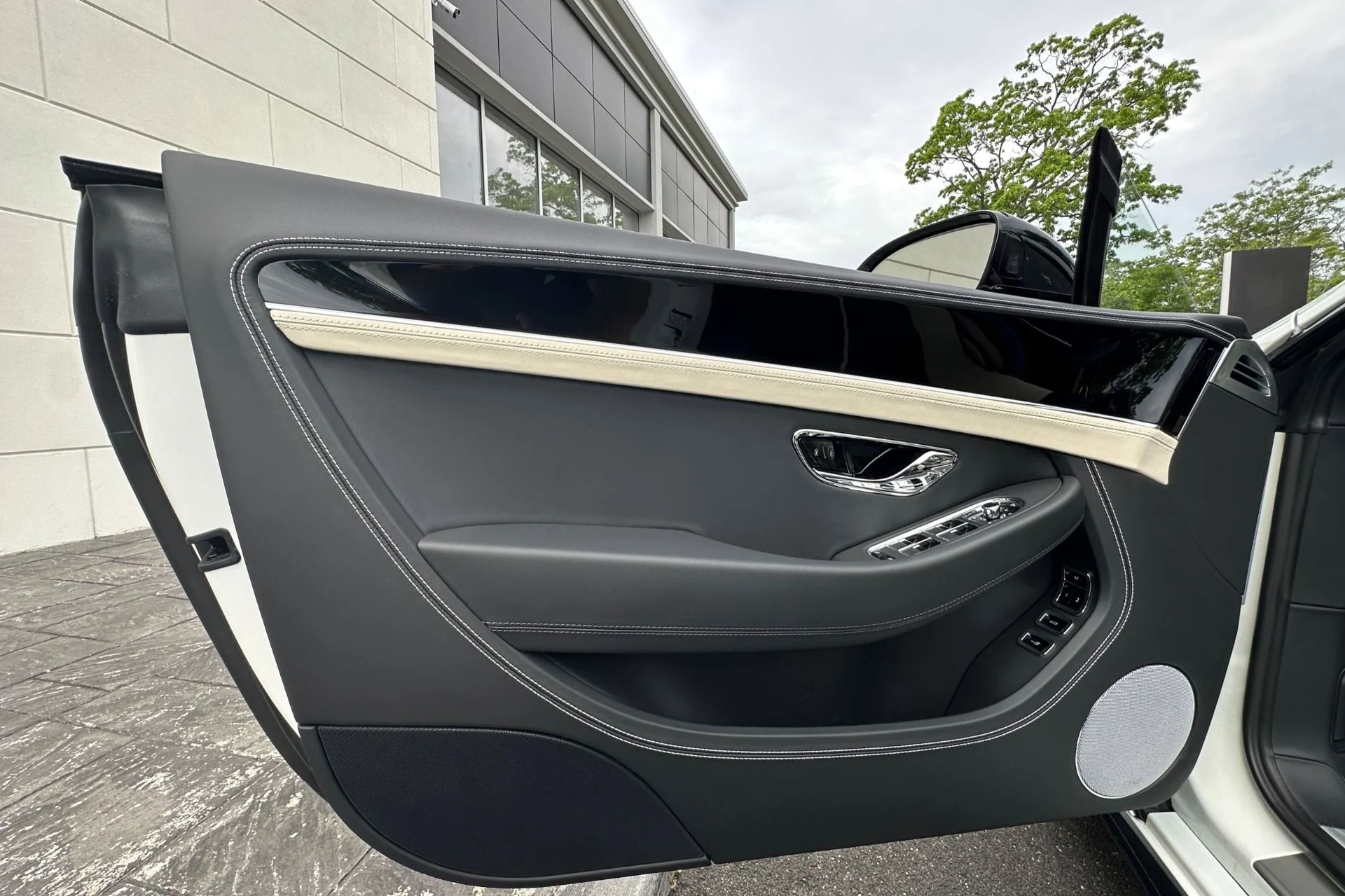 mph006_1716294700_New_2026_Bentley_Continental_GT_S_1779967427_733bd6f999