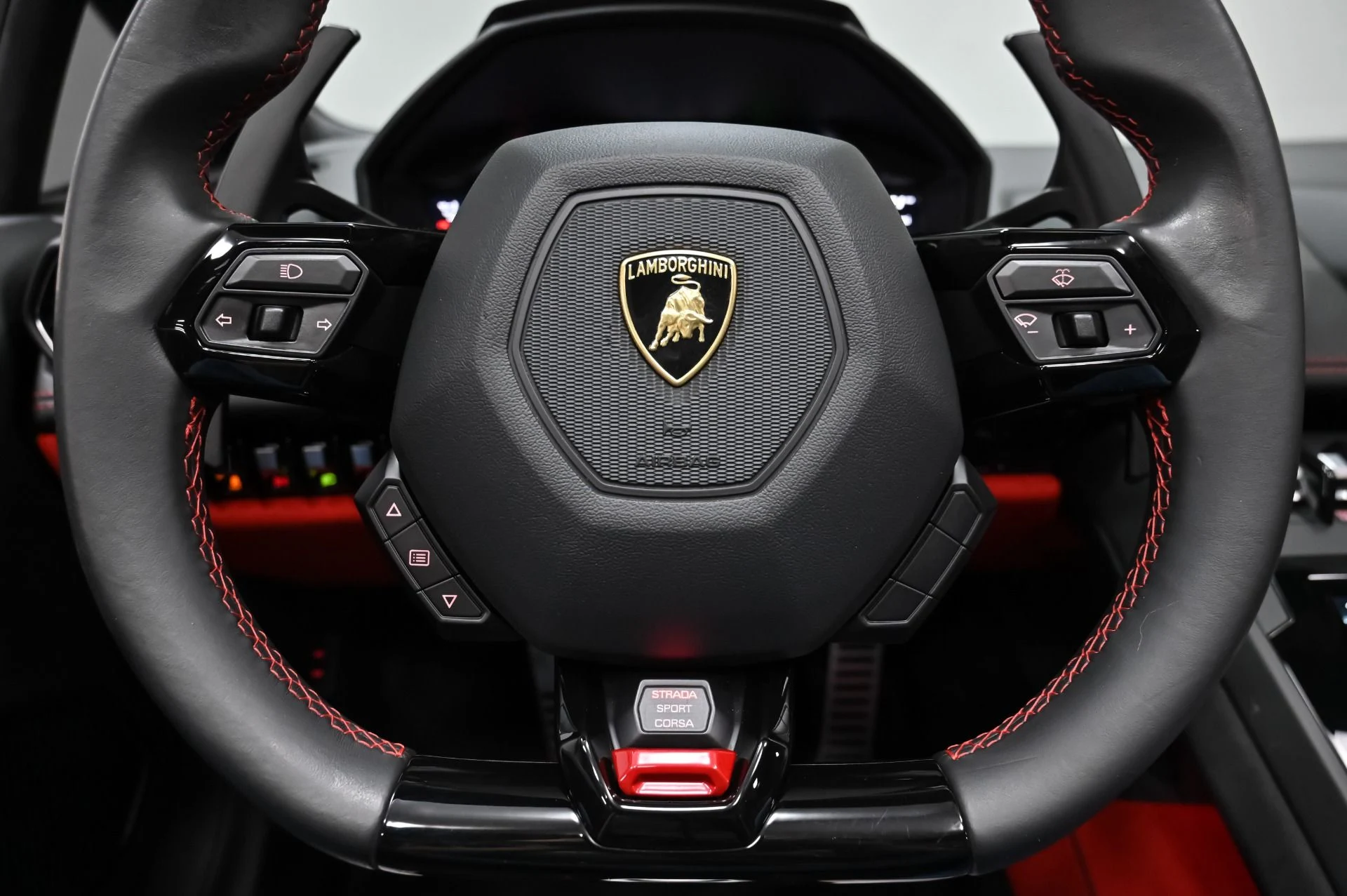 mph006_1716530851_Used_2021_Lamborghini_Huracan_EVO_Base_1754943385_a61a765246