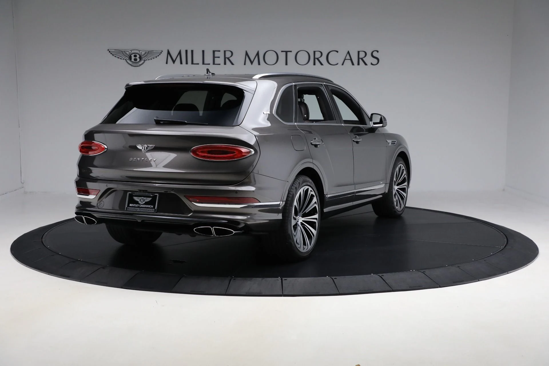 mph006_1731124360_Used_2021_Bentley_Bentayga_First_Edition_V8_1760803209_59edb5fade