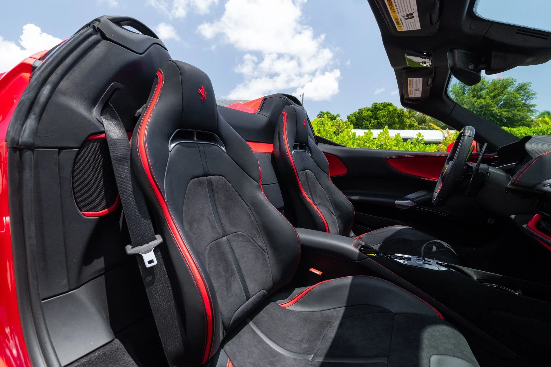 mph006_1735170833_Used_2025_Ferrari_SF_90_Spider_1779242340_1b7418f05e