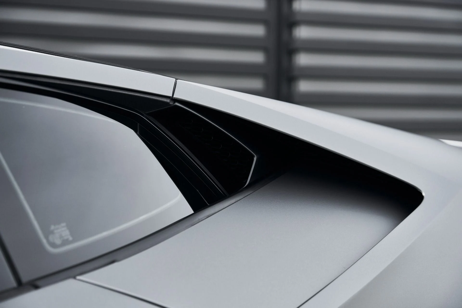 mph006_1736770833_Used_2023_Lamborghini_Huracan_EVO_Base_1769048994_6761235a31