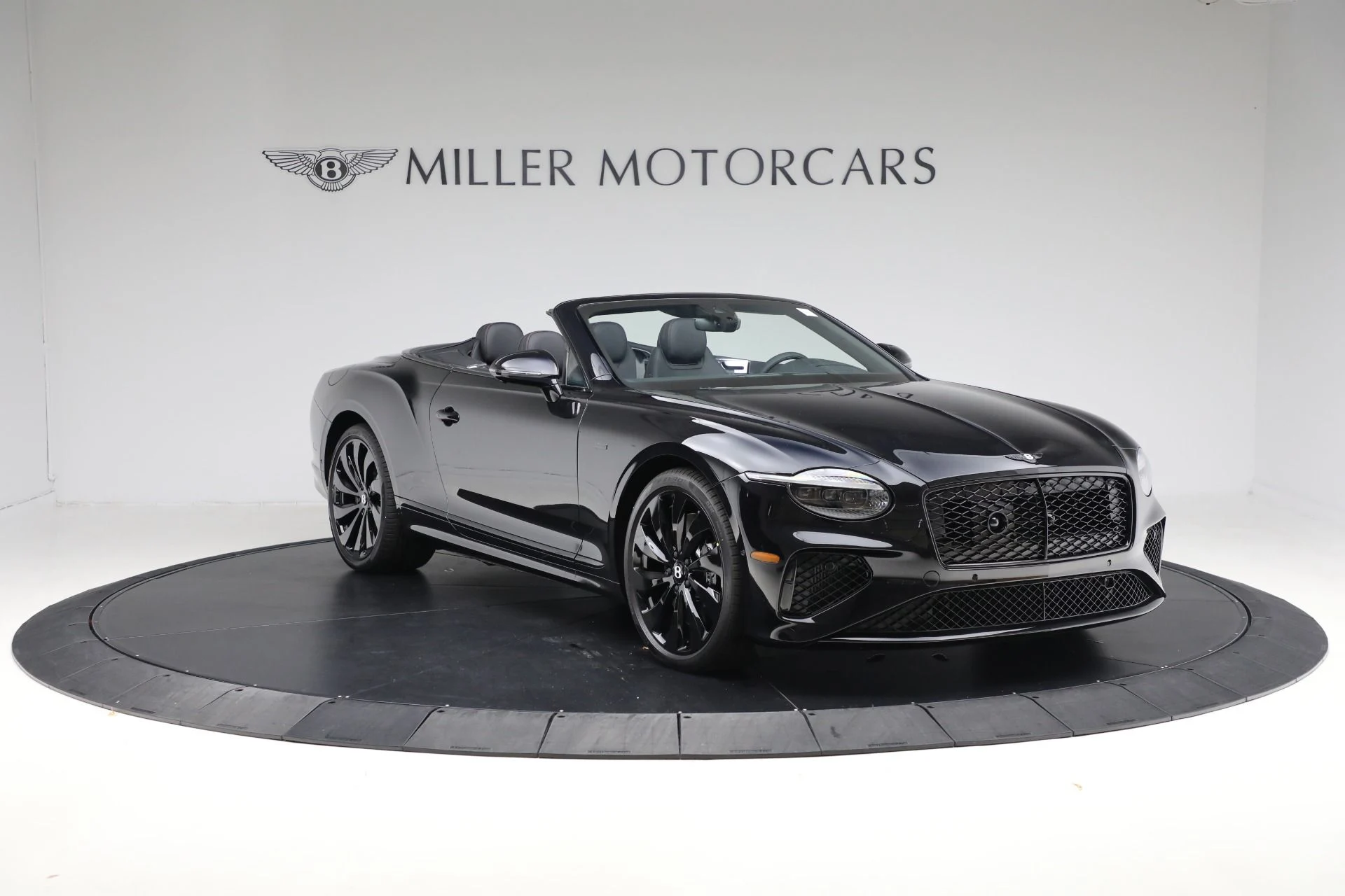 mph006_1746034919_New_2025_Bentley_Continental_GTC_Black_Edition_60f4965213