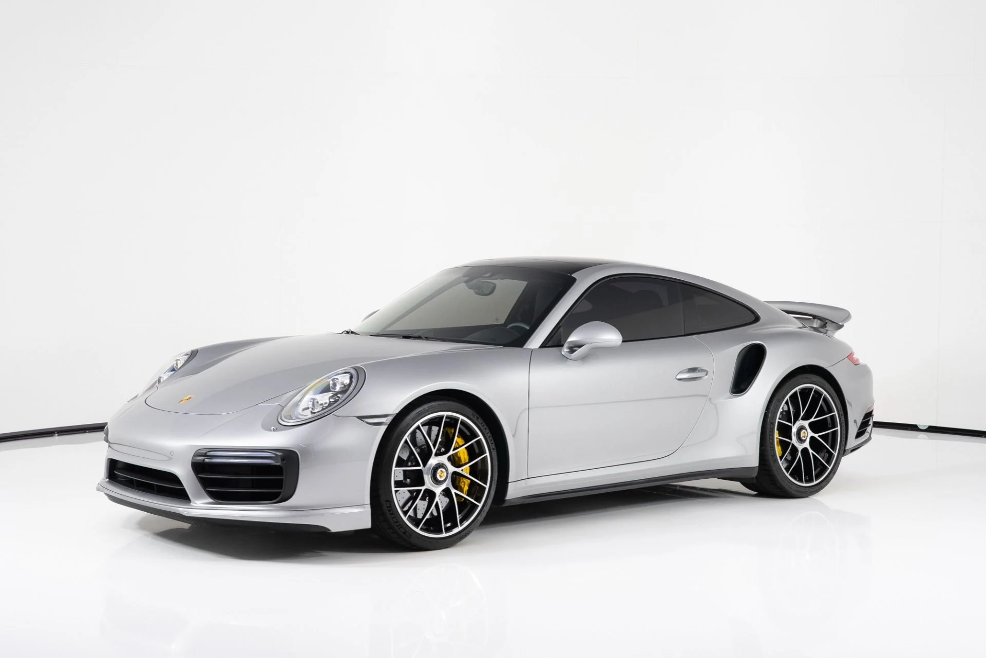 mph006_1746127007_Used_2017_Porsche_911_Turbo_S_1757541066_b948c19bdf
